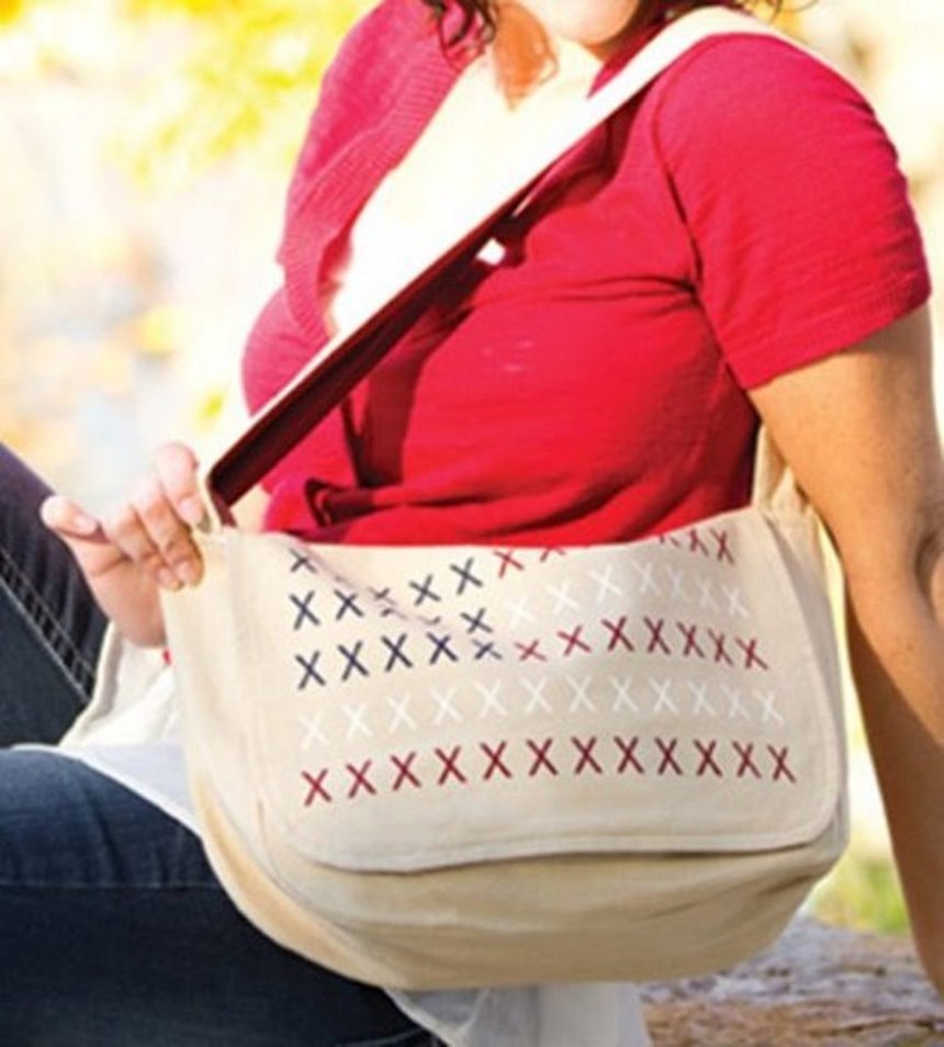 AMERICAN PARADE CANVAS MESSENGER TOTE STENCILED CROSS STITCH FLAG 4″x13″ X 11″H