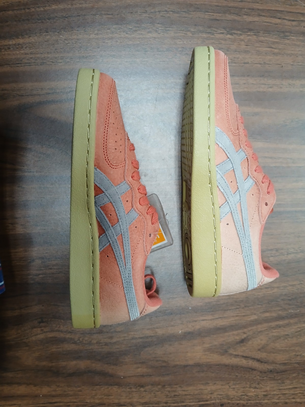 Asics ONITSUKA TIGER GSM Red 5.5 – Seller Sample