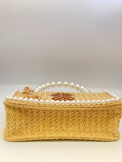NWT Tommy Bahama PINEAPPLE PEARL Bag with Crossbody Gold Chain and Pearl Handles