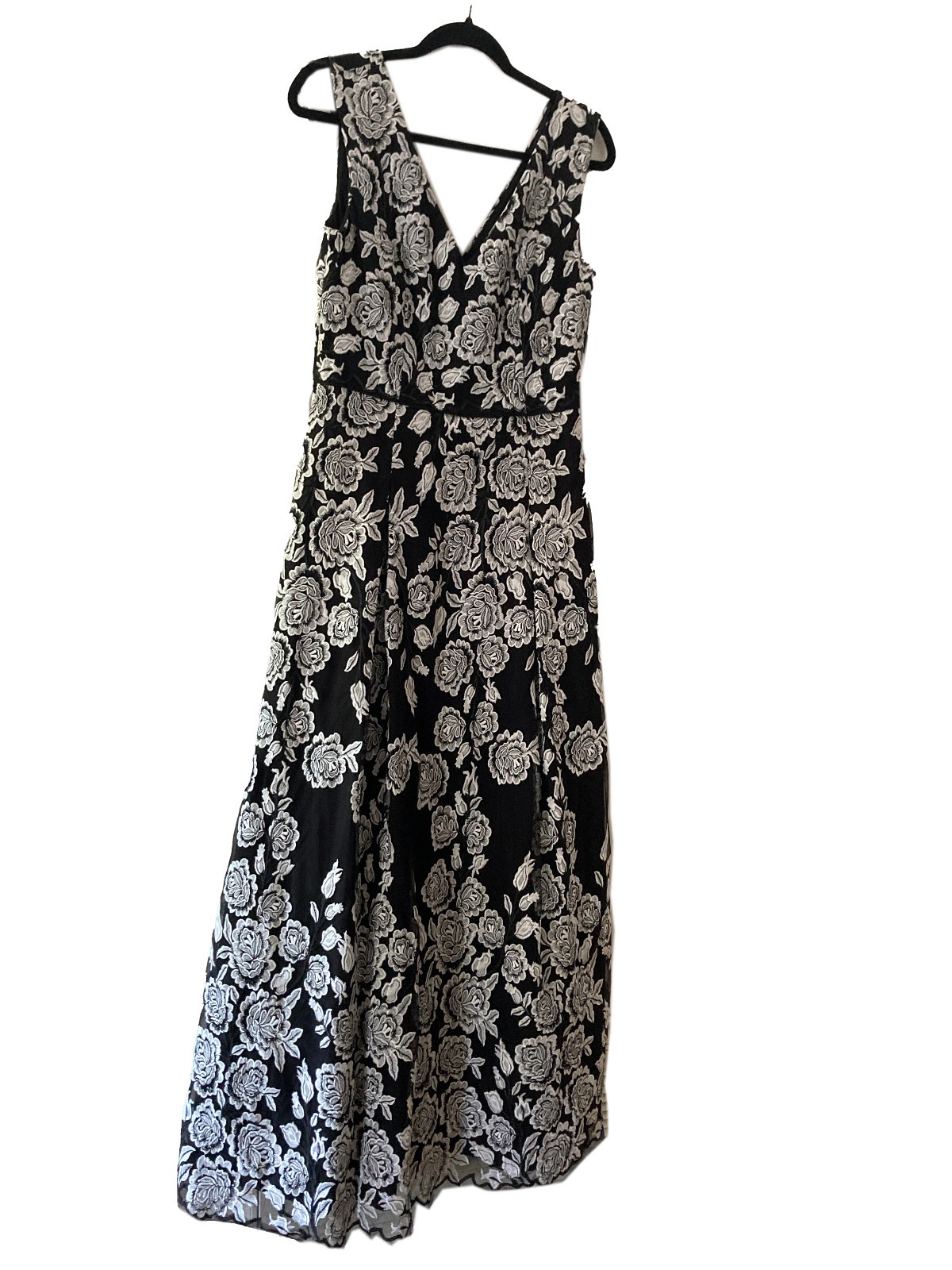 KARL LAGERFELD PARIS Rose Black & White Jacquard Gown Maxi Dress, Sz 10 NWT