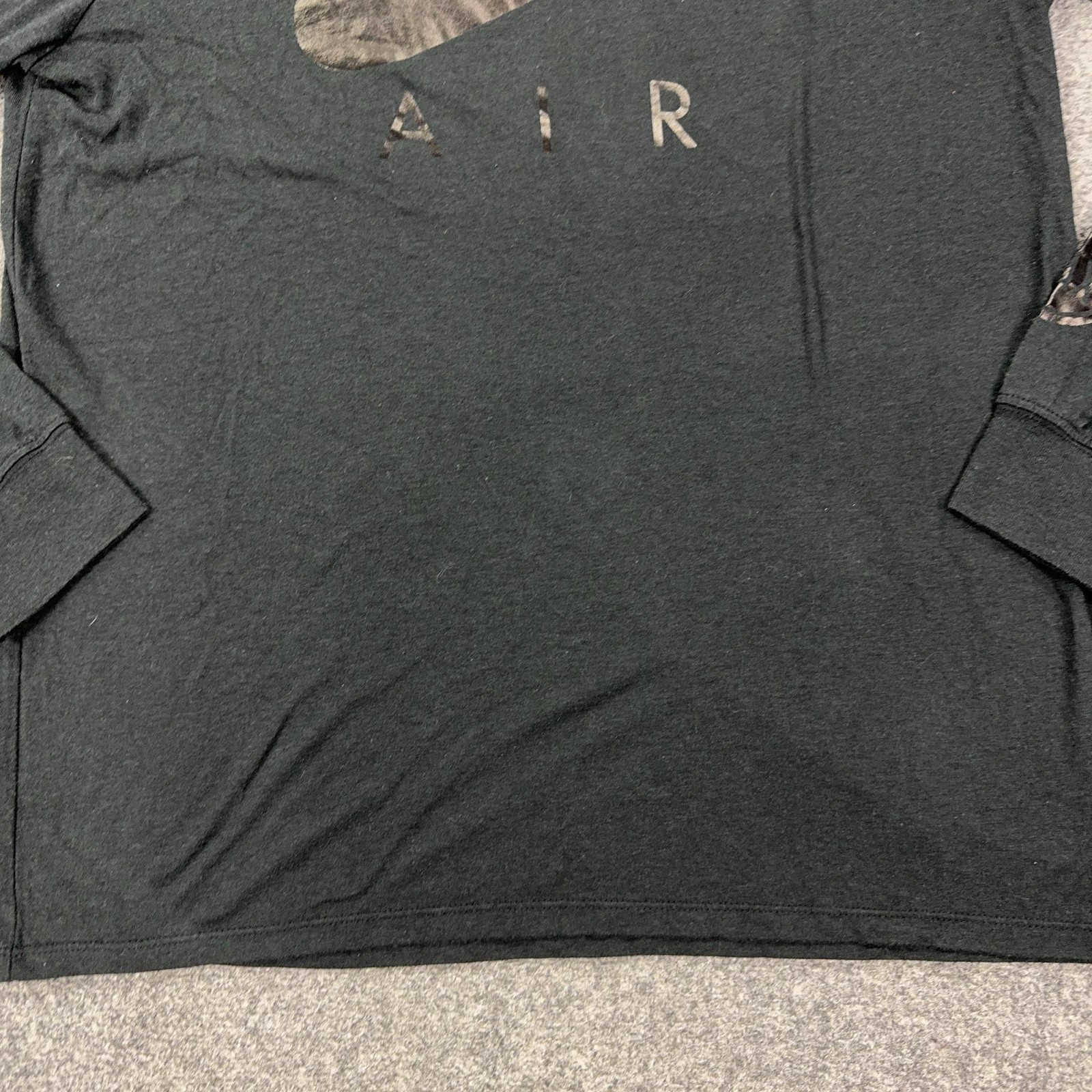Nike Shirt Mens Large Black Air Logo Graphic Long Sleeve The Nike Tee Tagless