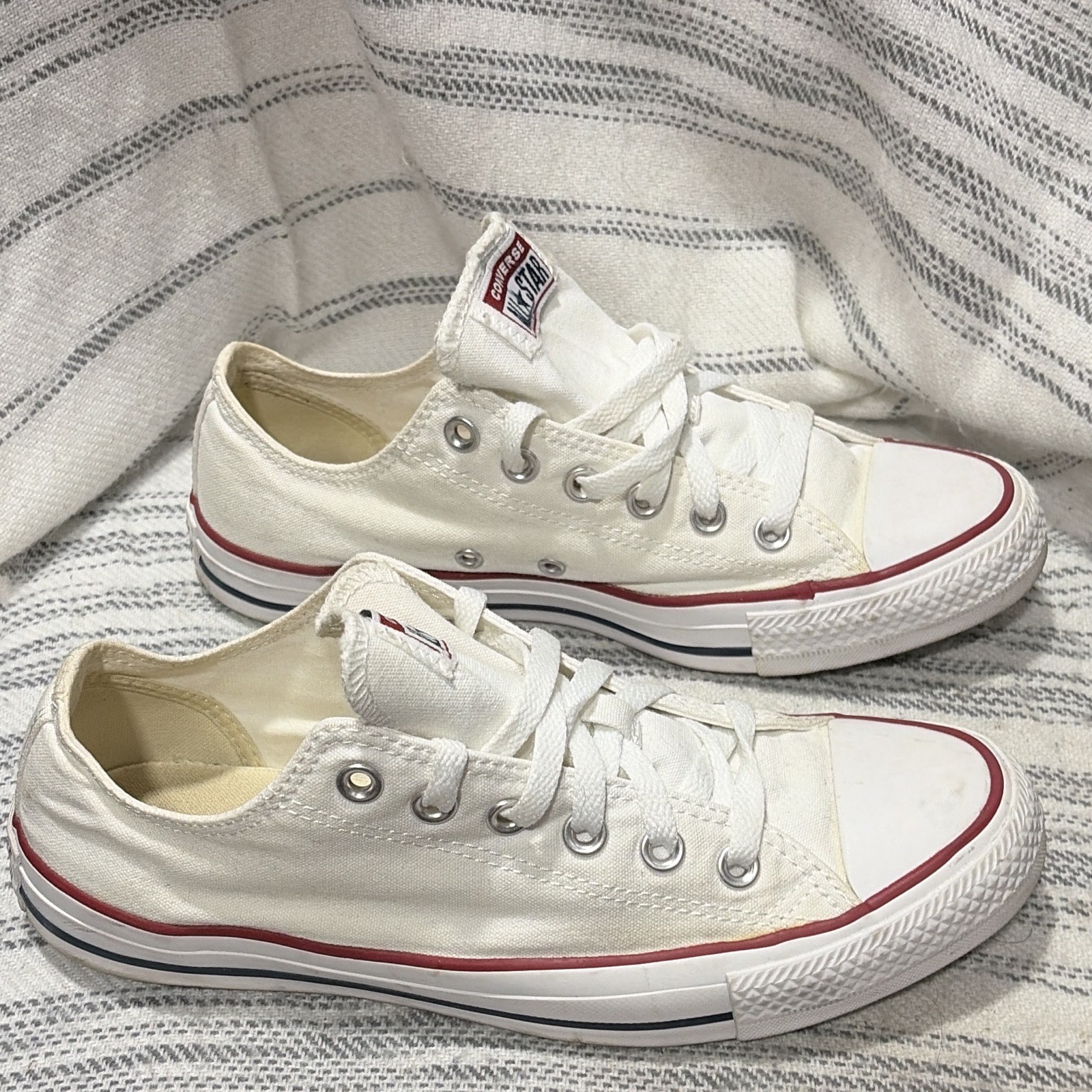 Converse Chuck Taylor All Star Low Top Lace-Up Optic White Sneakers M7652