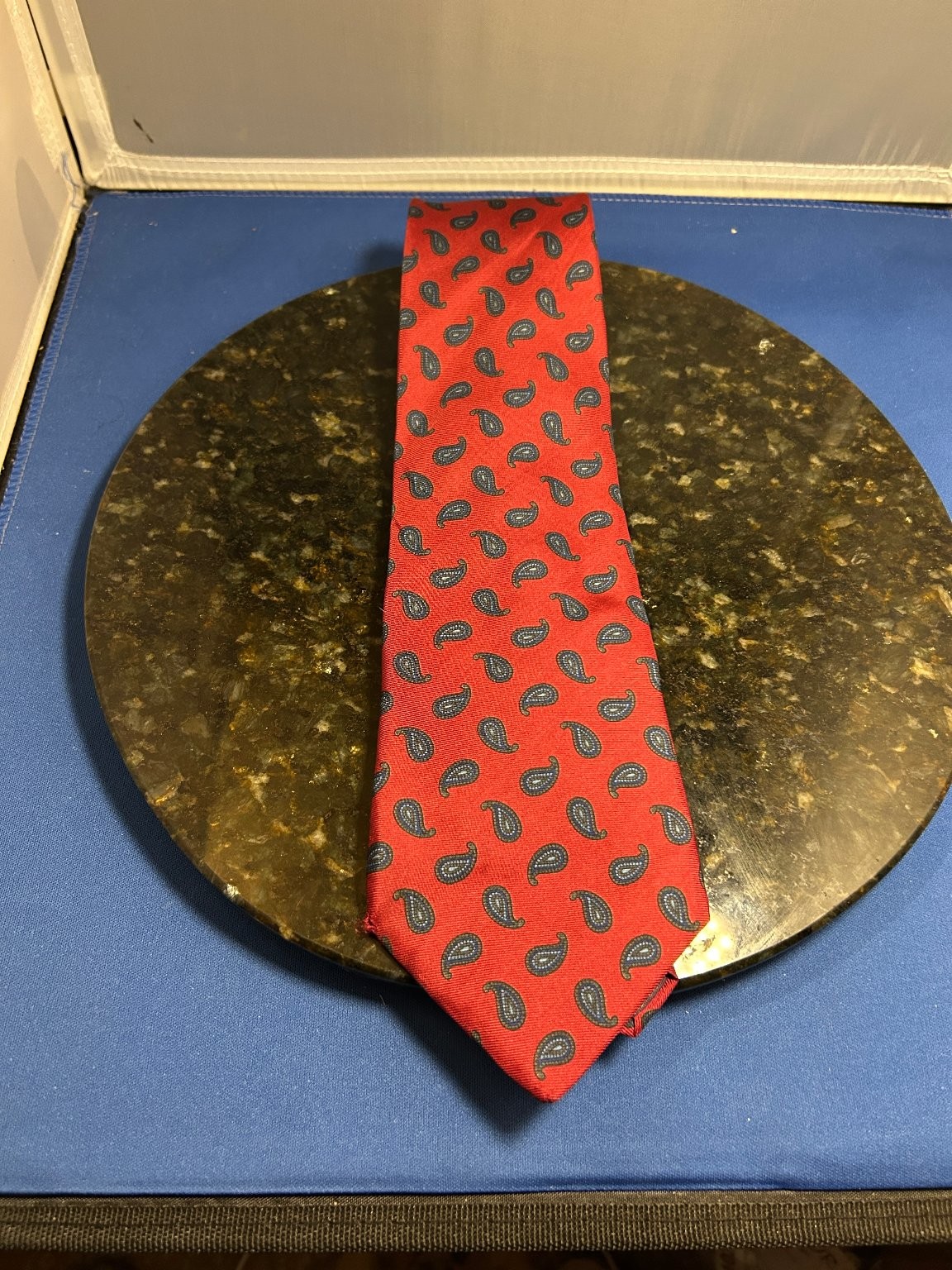 Bert Pulitzer Men’s Tie Red Paisley Classic Silk 57-60″