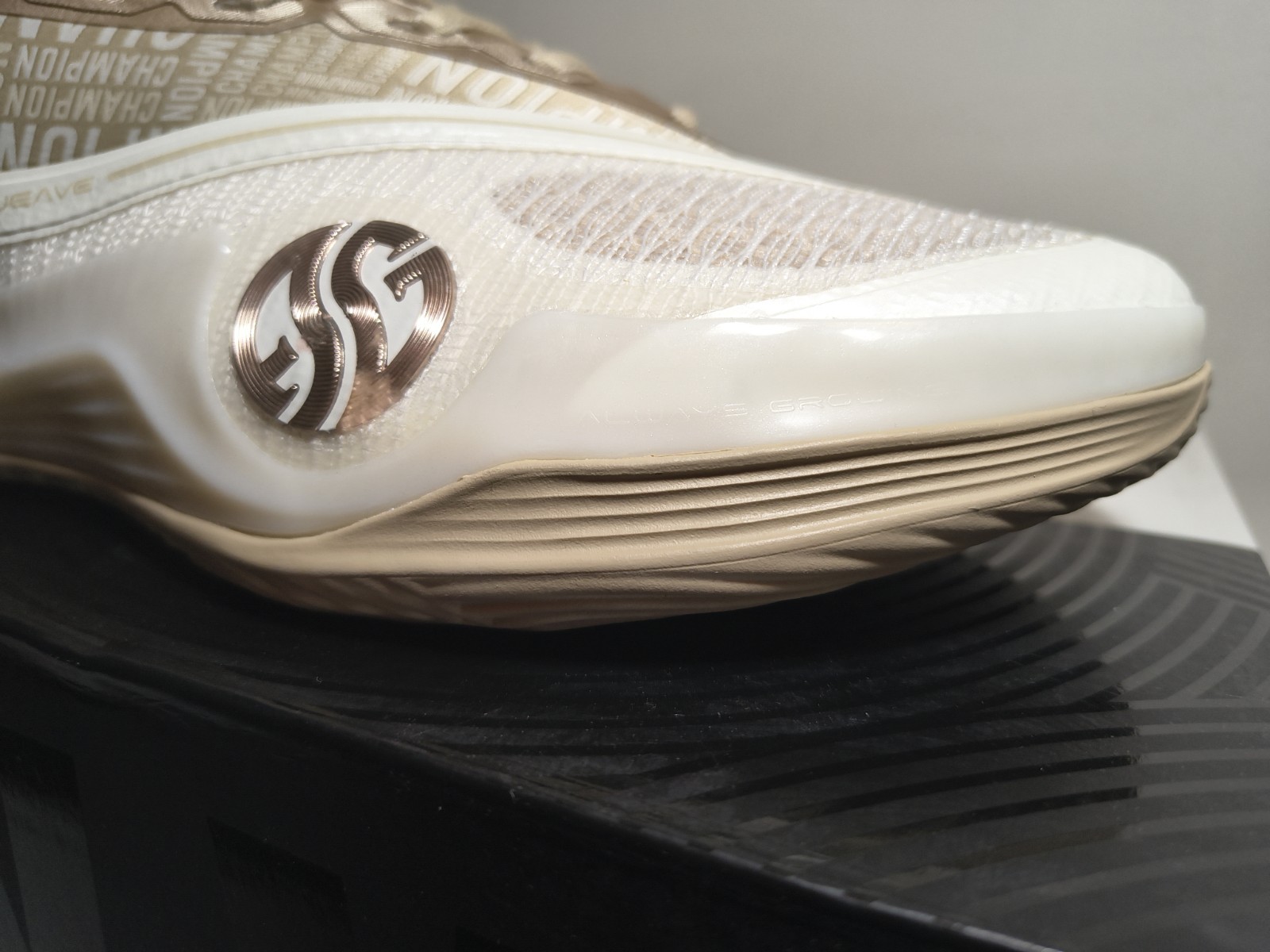 361 Zen Energy-X Gold/Beige/White Basketball Shoes ZEN VI/6 in Size 11 Men’s 11m