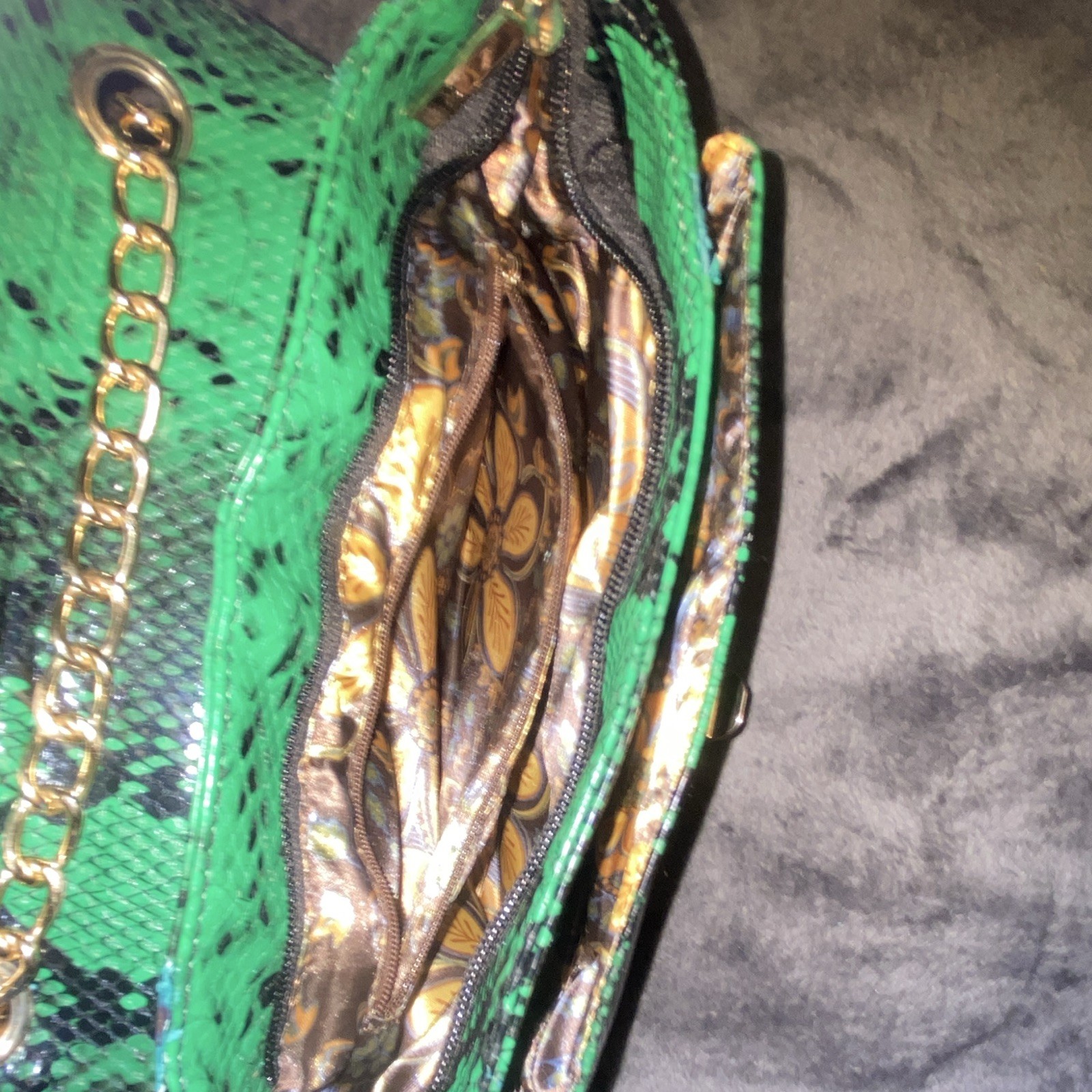 Charming Charlie Green/Black Snake Animal Print Shoulder Bag Gold Chain