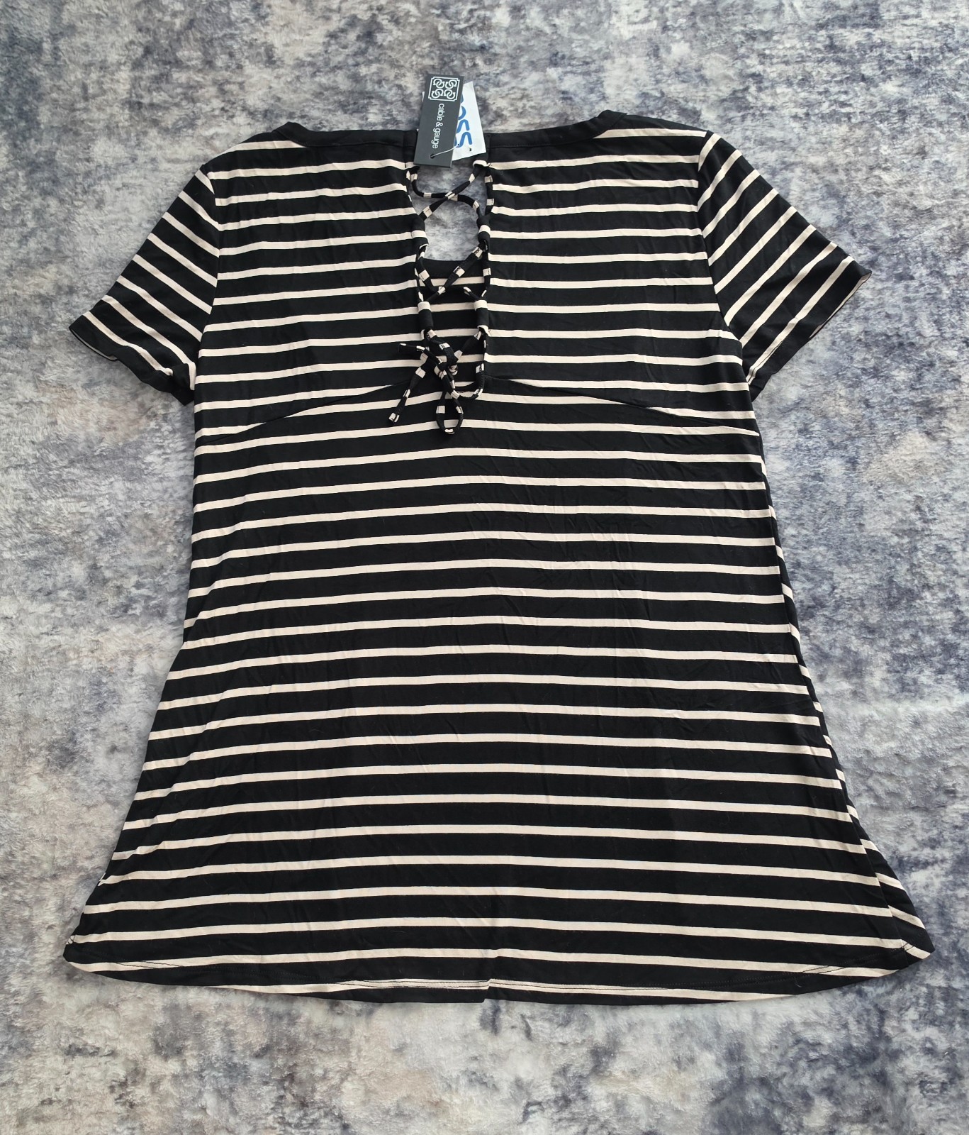 NWT Cable & Gauge black/beige short-sleeve fitted asymetrical stripe blouse (L)