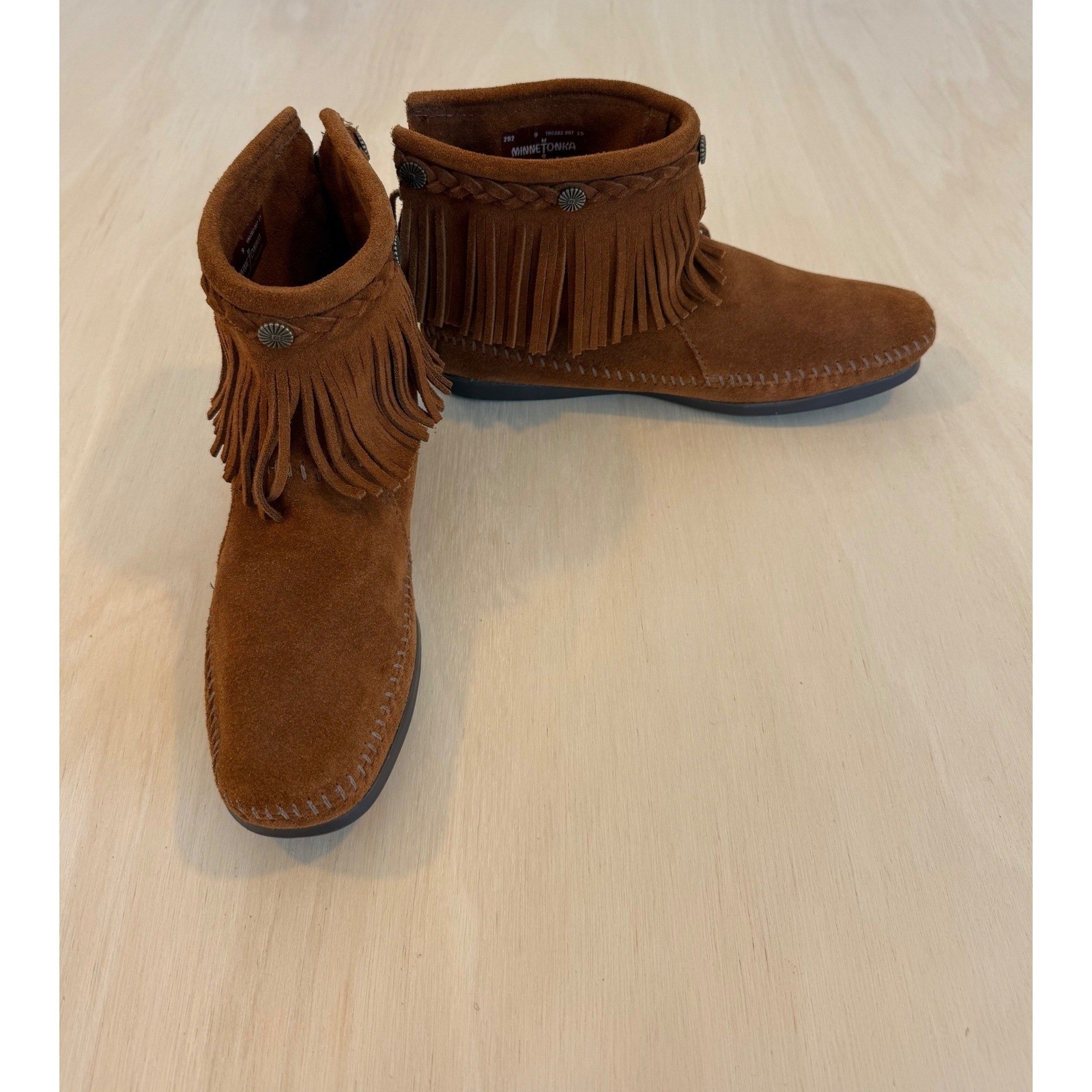 Minnetonka Fringe Suede Ankle Boots Brown Western Boho Festival Coastal Cowgirl9