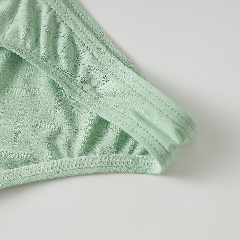 Men’s Ice Silk Briefs 95% Nylon 5% Spandex Solid Color Sports Underwear