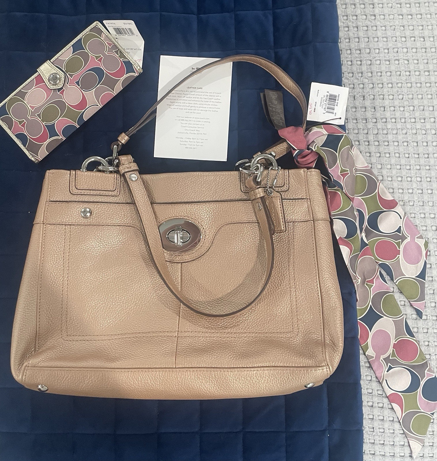 Coach Beige Pebbled Top Handle Bag Turn Lock w/ wallet and matching scarf