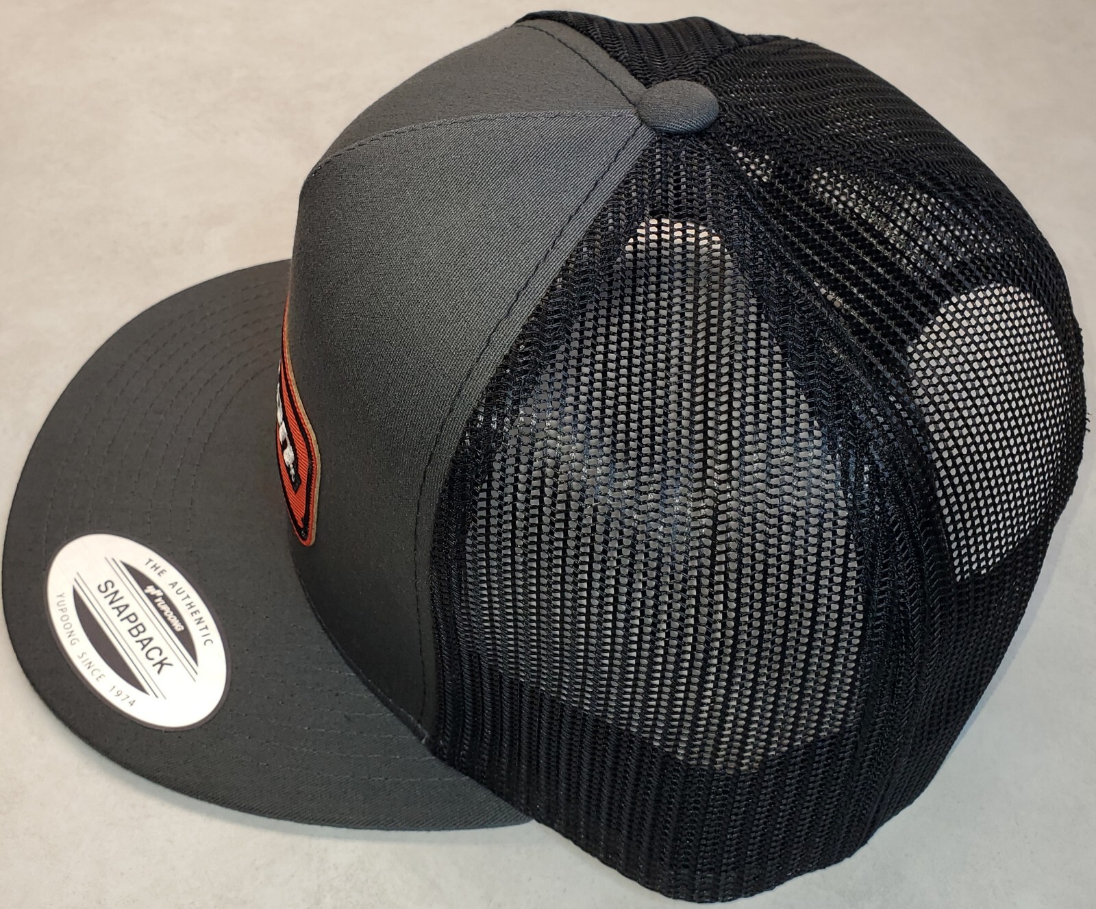 Snap-on Patch Yupoong Trucker Hat / YP Classic 6006 / Snapback Charcoal/Black
