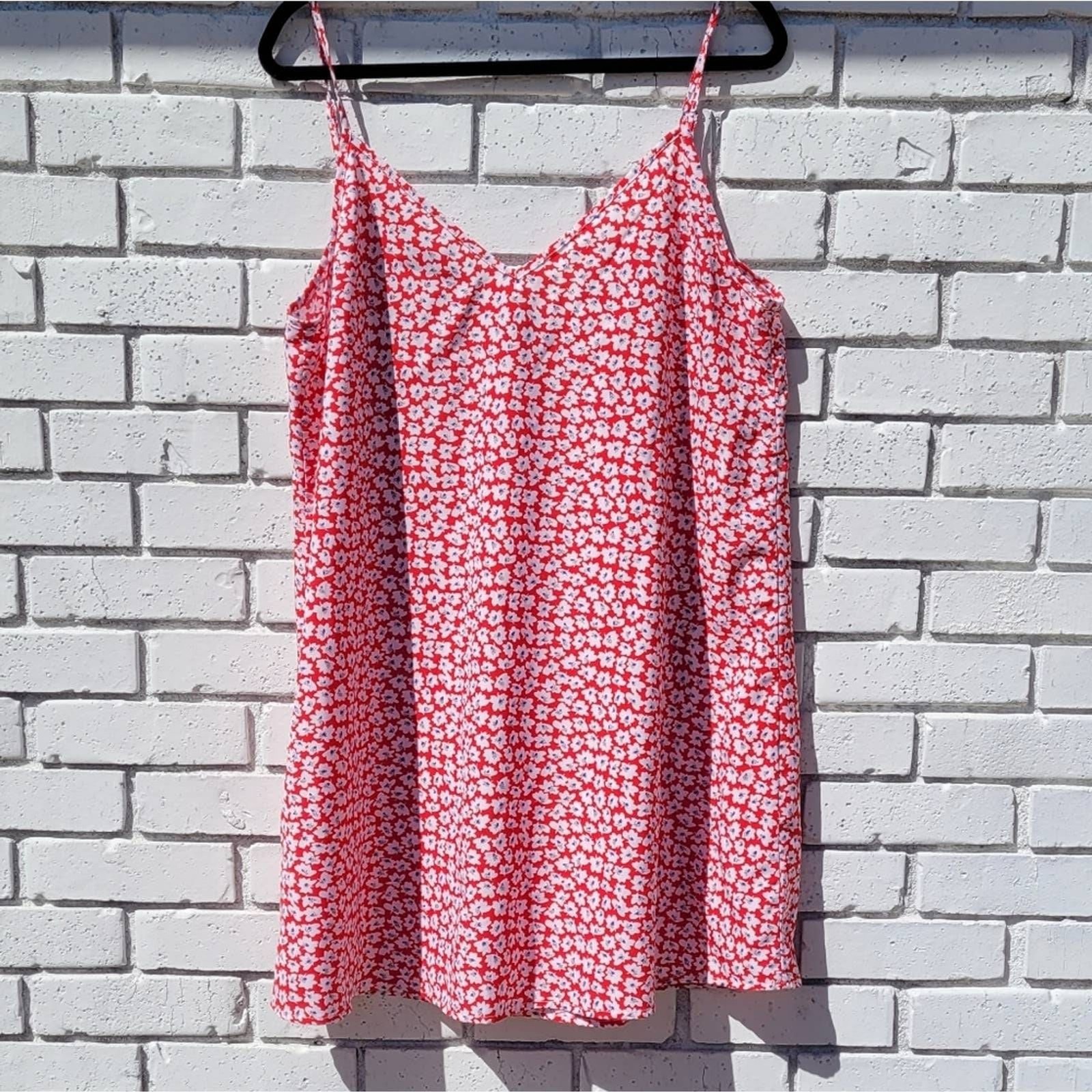 TOTALLY 90s Floral Spaghetti Strap Dress