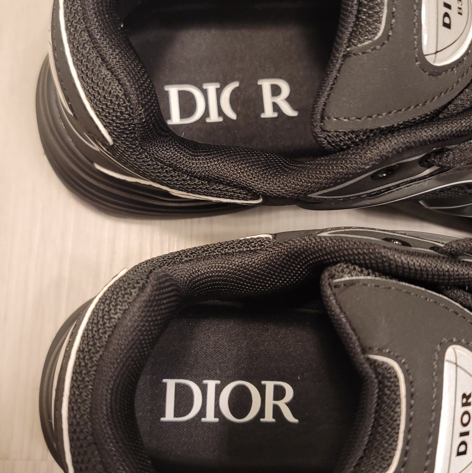 Dior B30 All Black Reflective Size 8 No Box Slightly Used