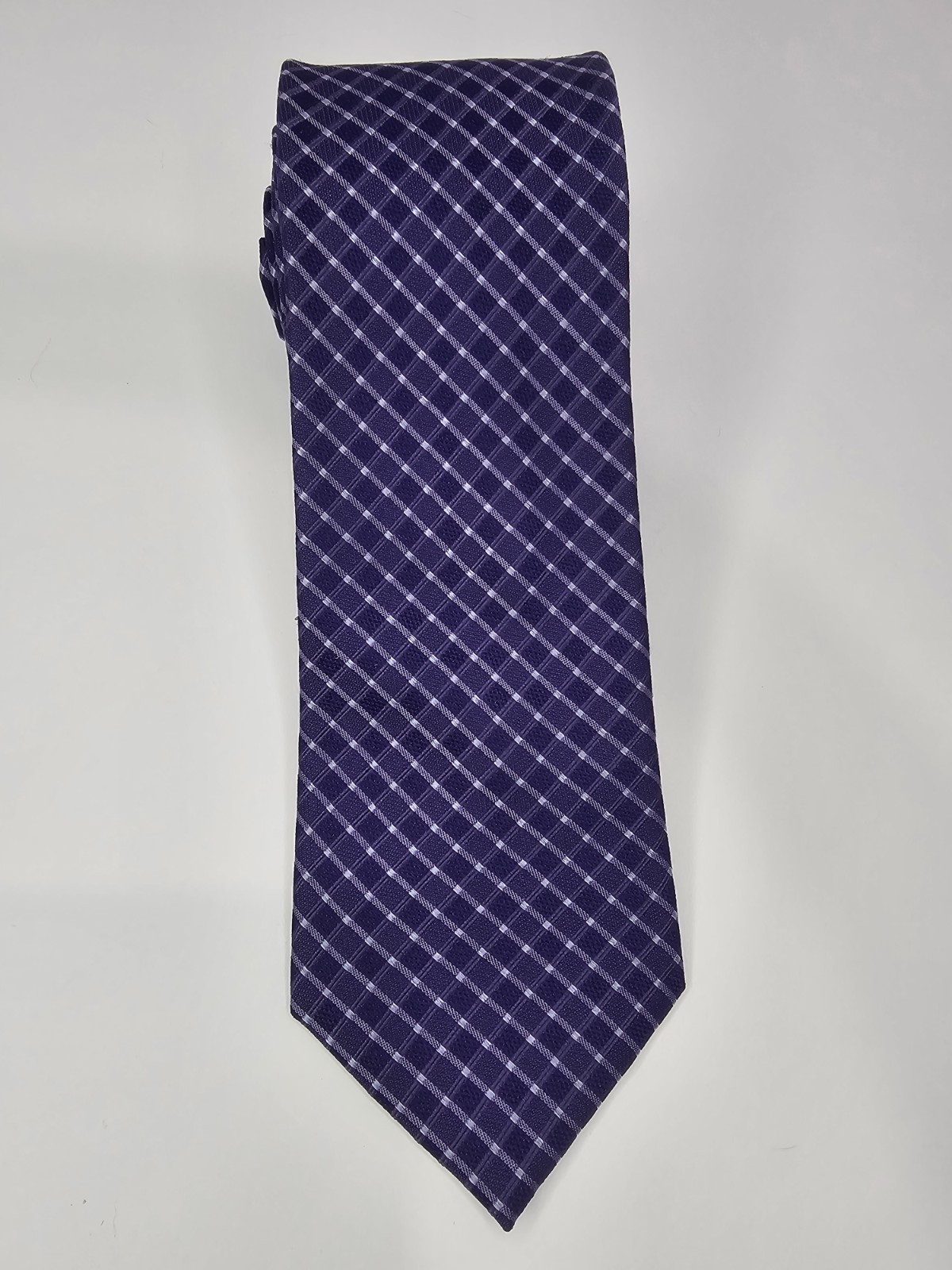 Jos. A Bank Traveler Collection Stain Resistant Tie Purple 100% Silk 64″ Length