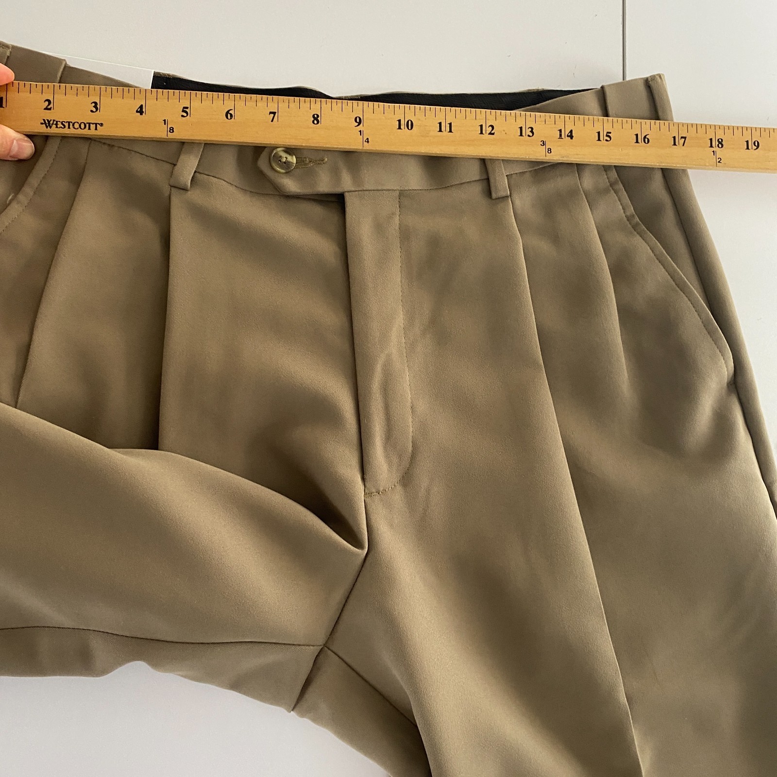 Savane Pleated Cuffed No Iron Performance Pants Size 34×32 Khaki Comfort Waist