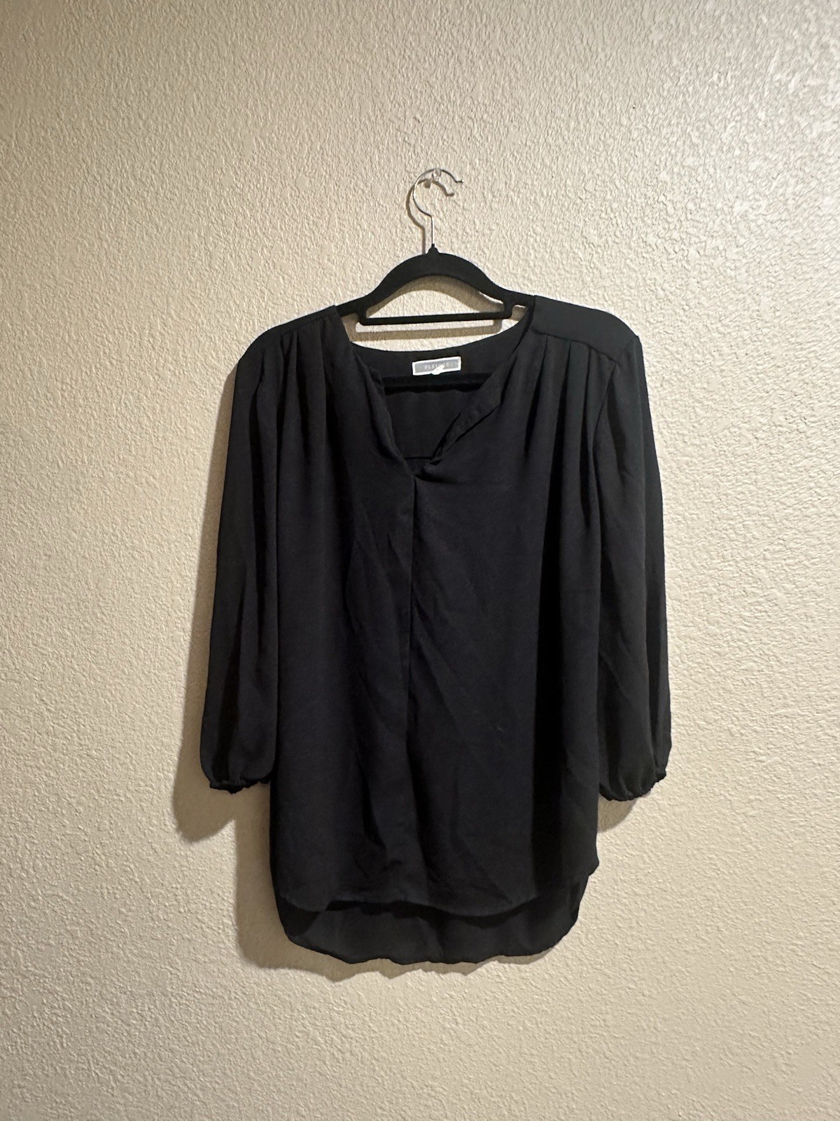 Pleione Women’s Black Solid V-Neck 3/4 Sleeve Pleated Woven Blouse S