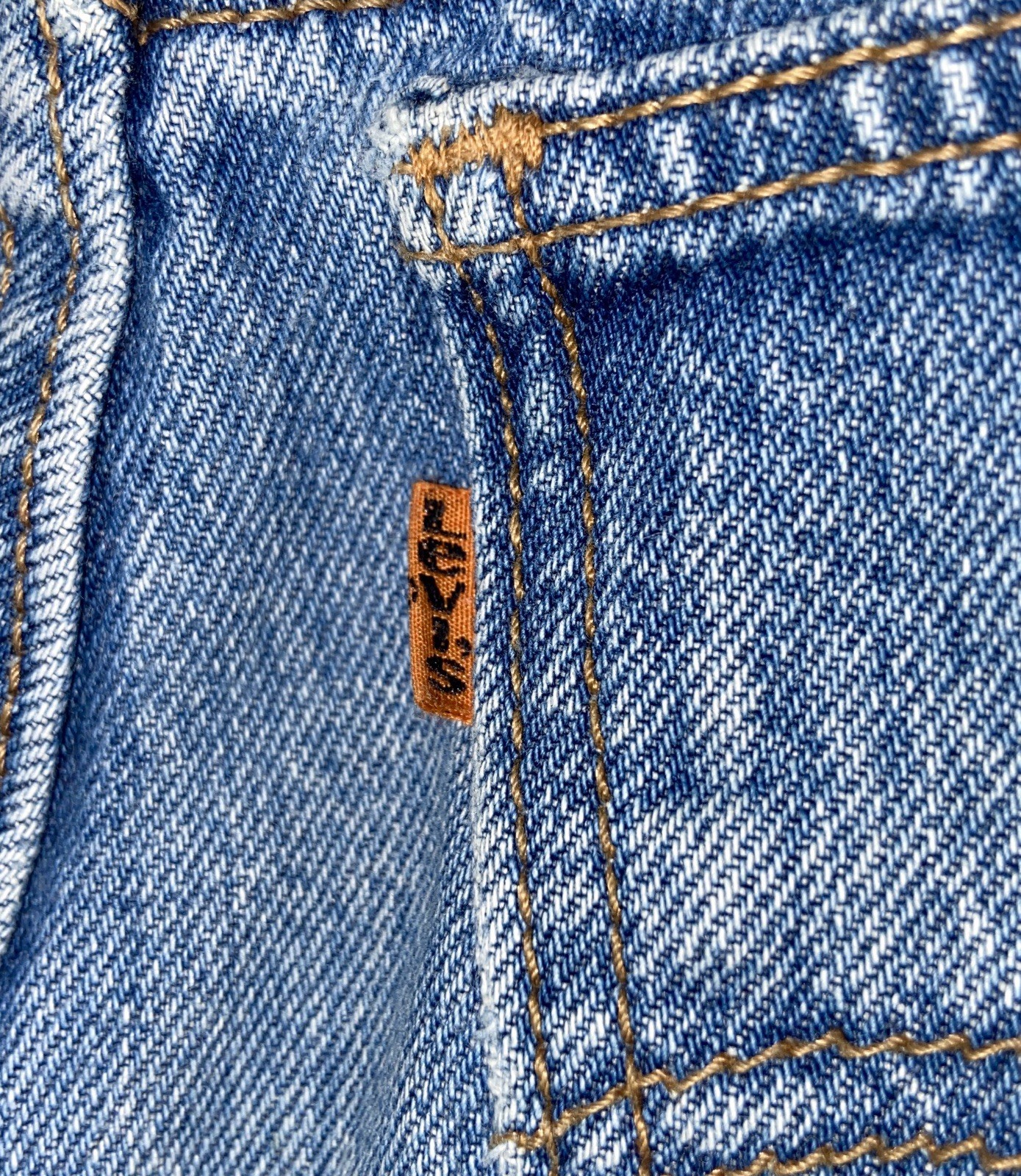 Vintage Levi’s 550 Orange Tab Student Fit Jeans 28×32 Made in Brazil