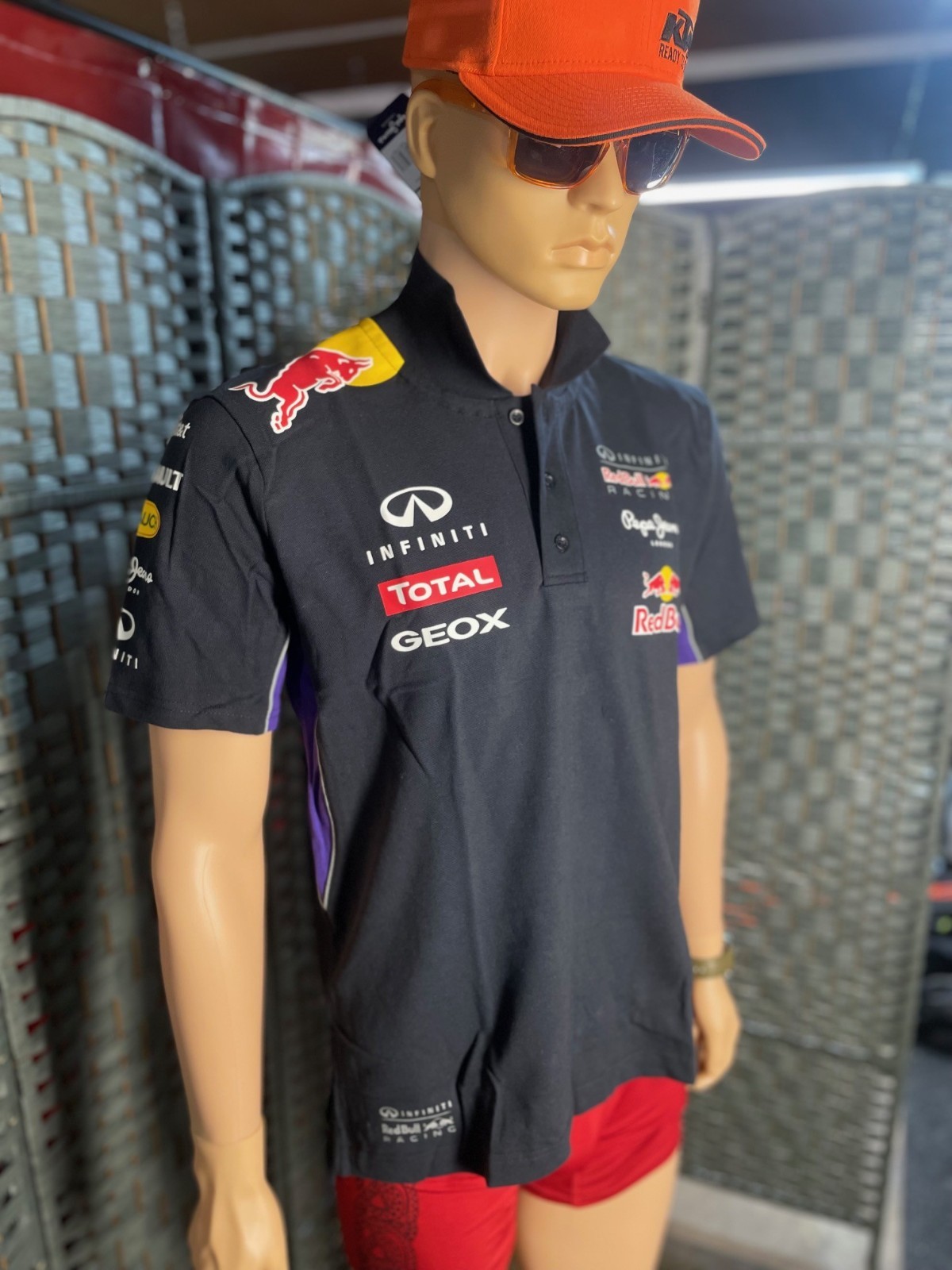 NEW Red Bull Racing F1 Formula 1 Men’s Polo Shirt 2012 Genuine VINTAGE- XL