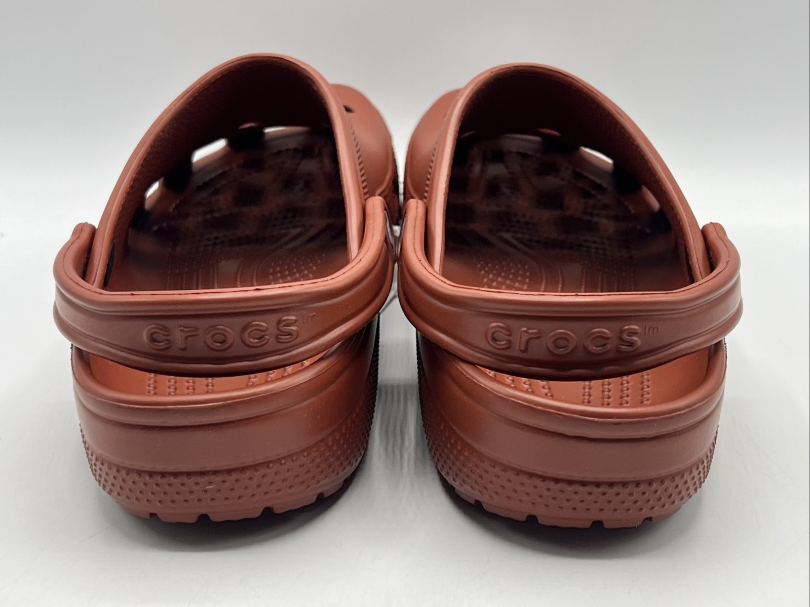Crocs Men Size 9 Classic Clogs Rust Brown 10001-862 – Brand New!