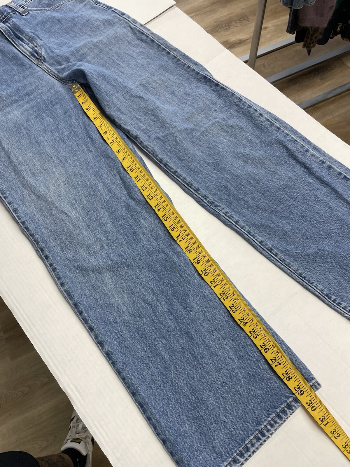 Levi’s Men’s Blue Light Wash Denim Straight Fit Jeans High Rise 5-Pocket