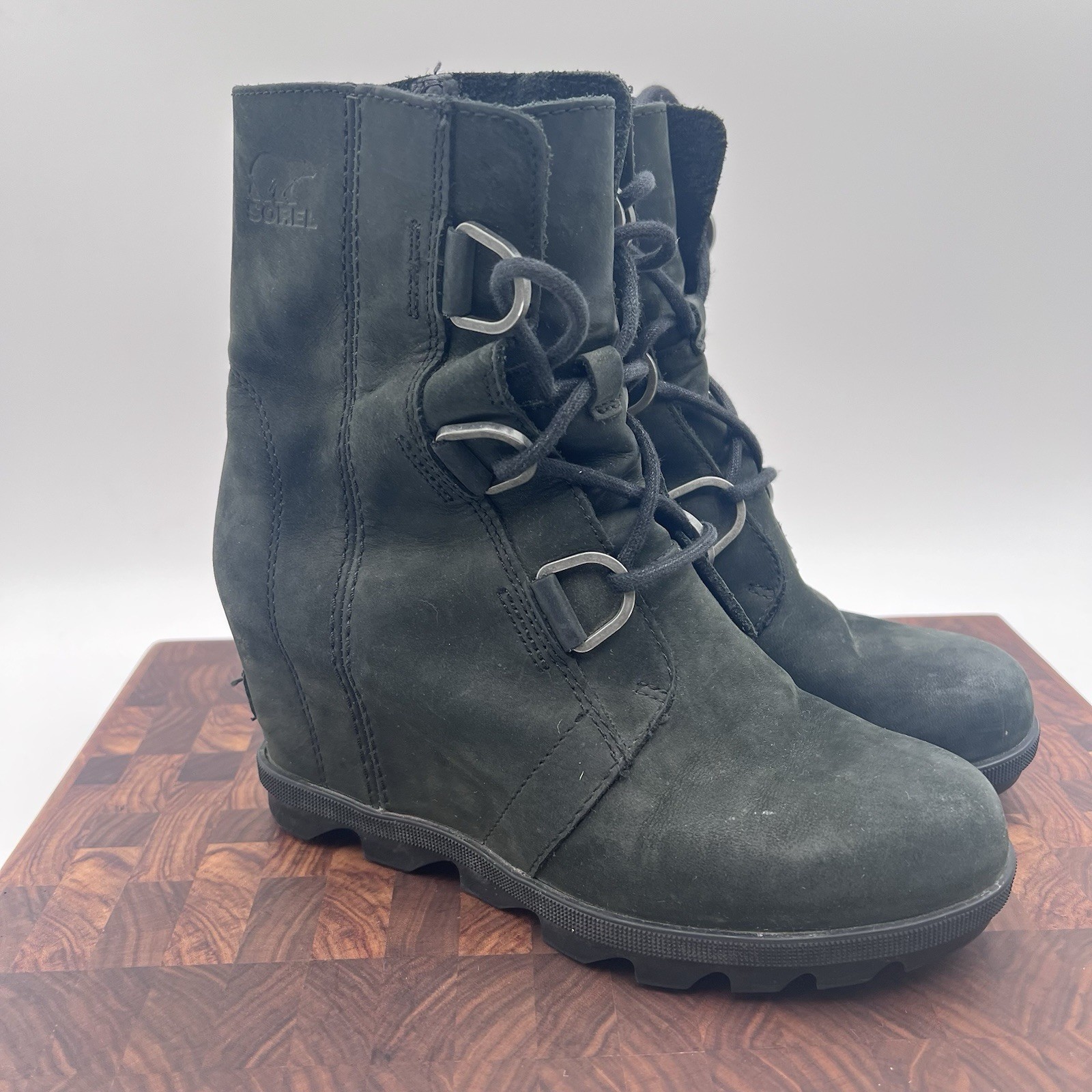 Sorel Women Joan of Arctic Wedge Waterproof Suede Boots Size 6.5 Olive Lace Up
