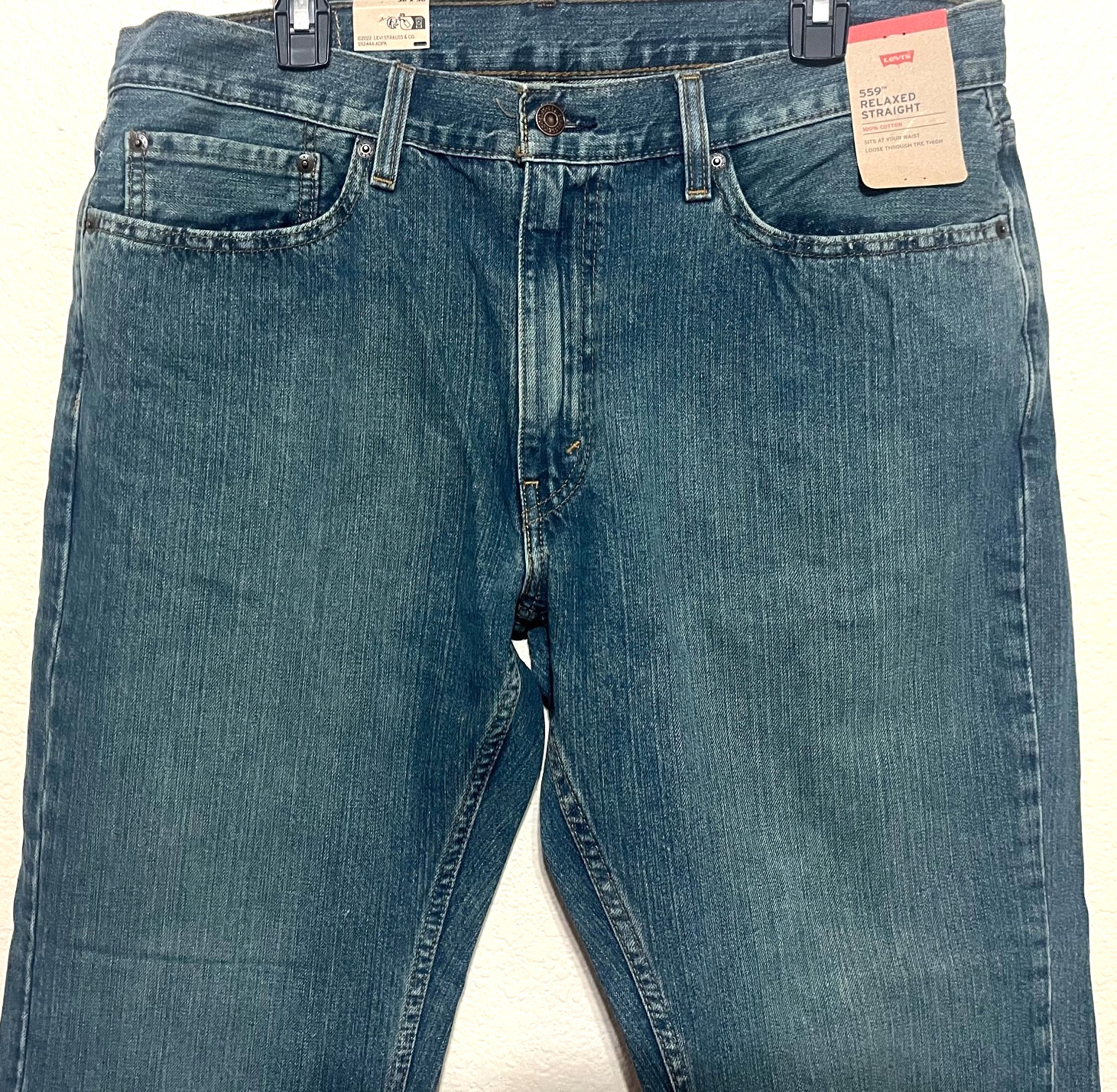 NWT MEN LEVI’S 559 0733 RELAXED STRAIGHT 100% COTTON SET @ WAIST BLUE JEANS PANT