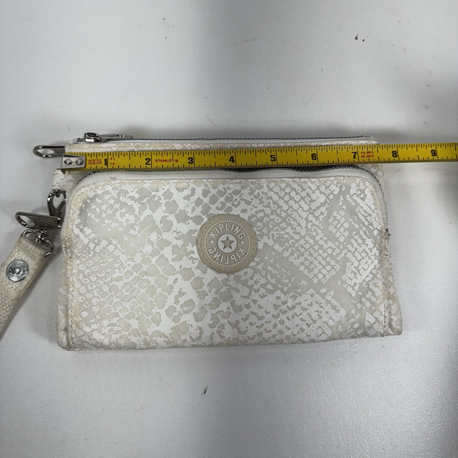 Kipling White & Gray Snakeskin Print Canvas Zipper Wristlet Pouch Front Pocket