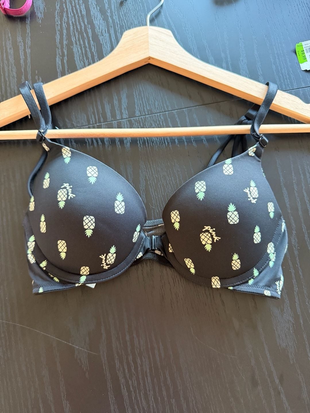 NWT Victoria’s Secret PINK Pineapple Print Front-Close Lightly Lined Bra