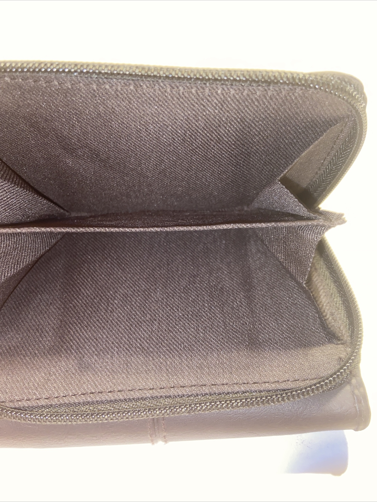 SIMPLY BASIC Chocolate Faux Leather/Nylon CLUTCH Wallet Tri Fold NEW