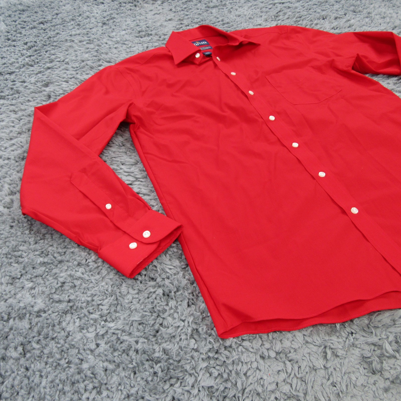 Stafford Travel Shirt Mens Medium Red Regular Fit Broadcloth Easy Care Button Up