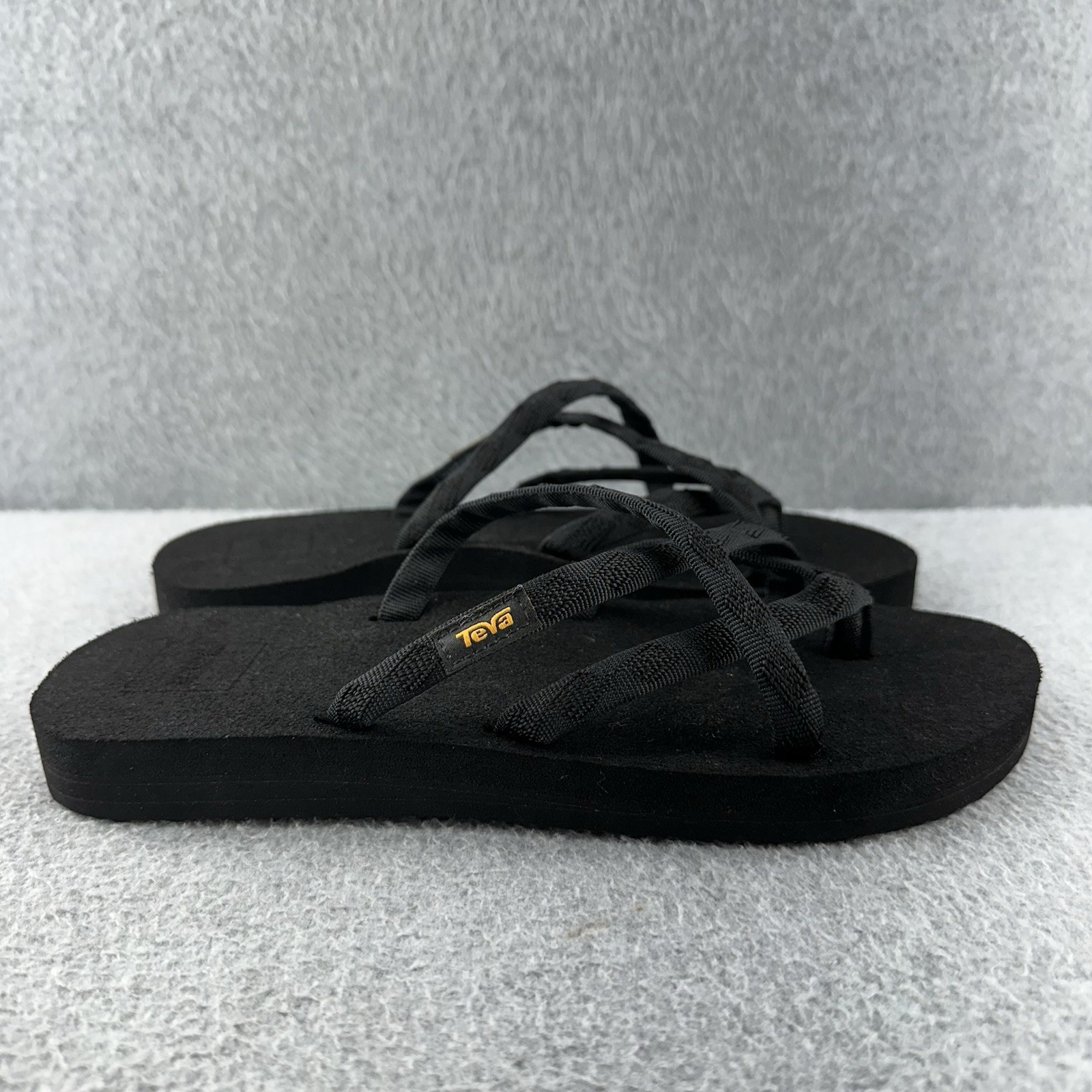 Teva Olowahu Flip Flop Sandals Women’s Size 8 Black Strappy Mush Footbed Slip On