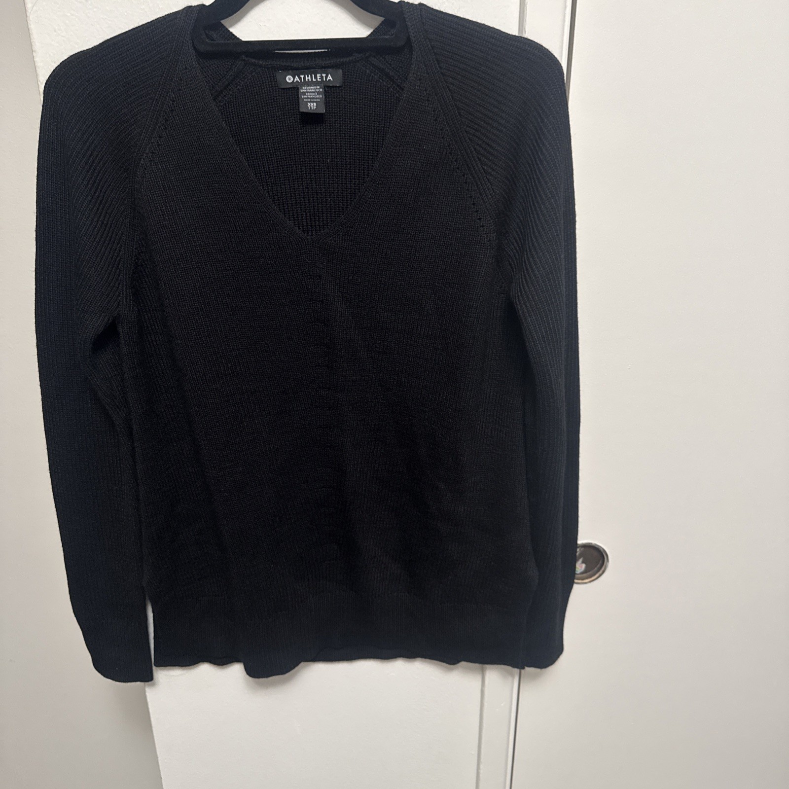 Athleta Hanover Merino V-Neck Sweater, Black SIZE XXS