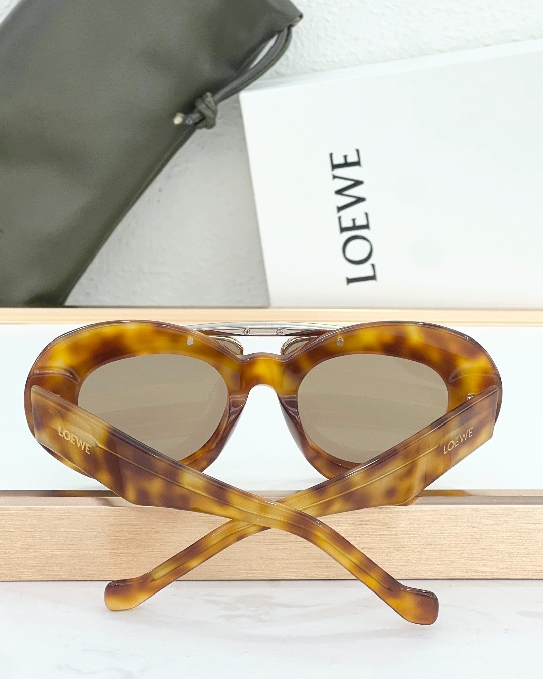 Loewe Aviator Sunglasses Tortoise Shell Frame Street Commute LW40120I 59‑13‑140