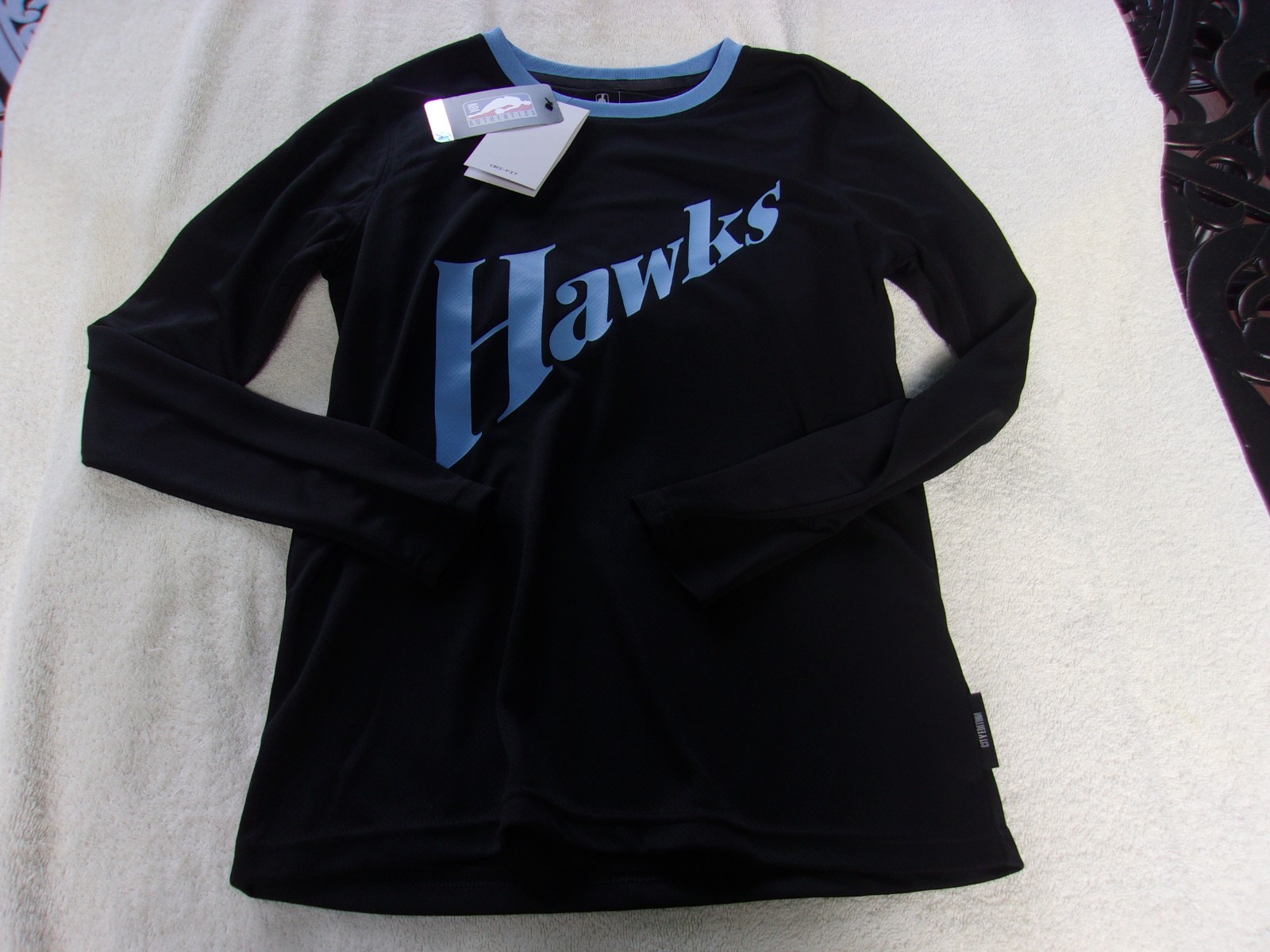 NWT Nike dri fit long sleeve T, Youth S, M, L, XL, Atlanta Hawks, NBA logo, poly