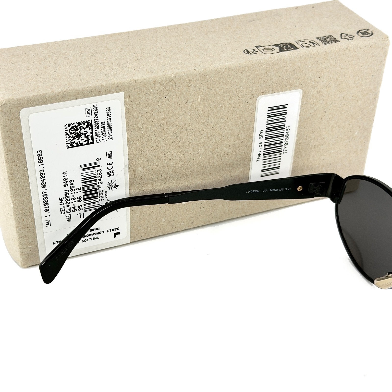 CELINE CL40235U 40235 METAL TRIOMPHE Black Gold Logo Oval Unisex Sunglasses 01A