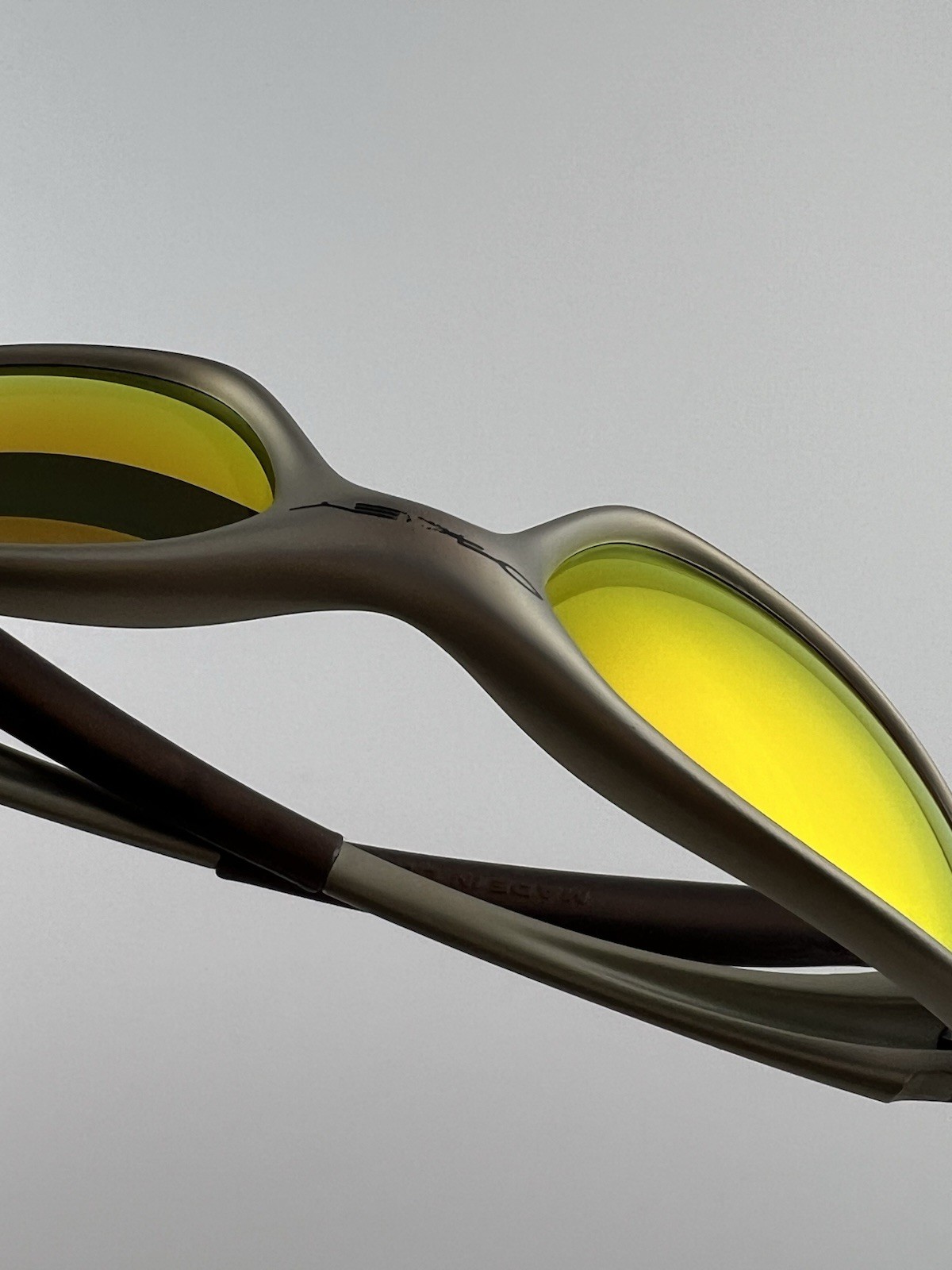 Oakley Minute 1.0 FMJ Platinum Frame Fire Iridium Lens Gold Icons XX RARE