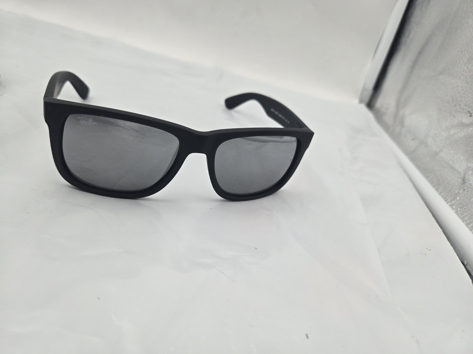 Ray-Ban Justin Sunglasses RB 4165 622/6G Matte Black Rubber Silver 54mm w/case