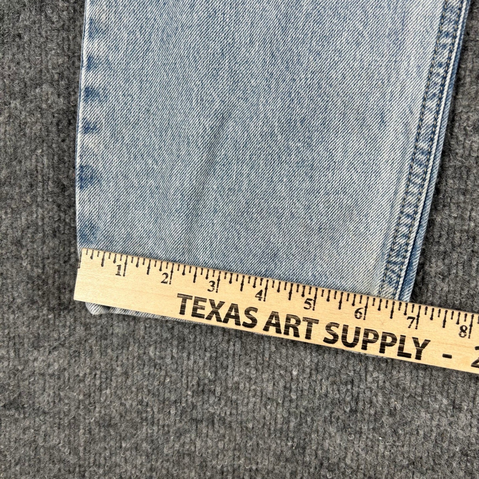 Levi’s Jeans Womens Size 25 Light Wash Blue Low Pro Straight Leg Cotton Denim