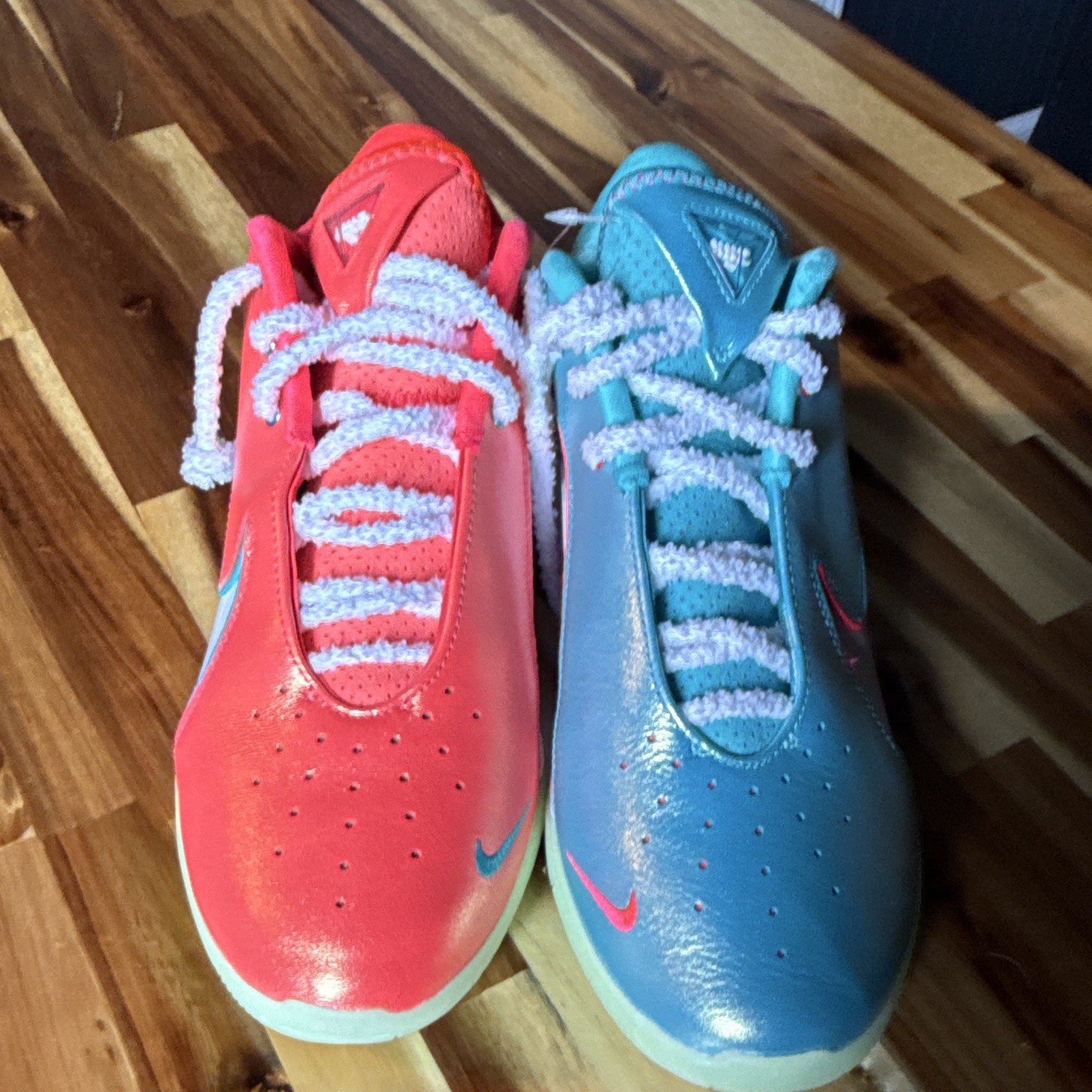 Nike LeBron 22 Christmas – Men’s Size 10 – HV5148-600 – Red/Teal