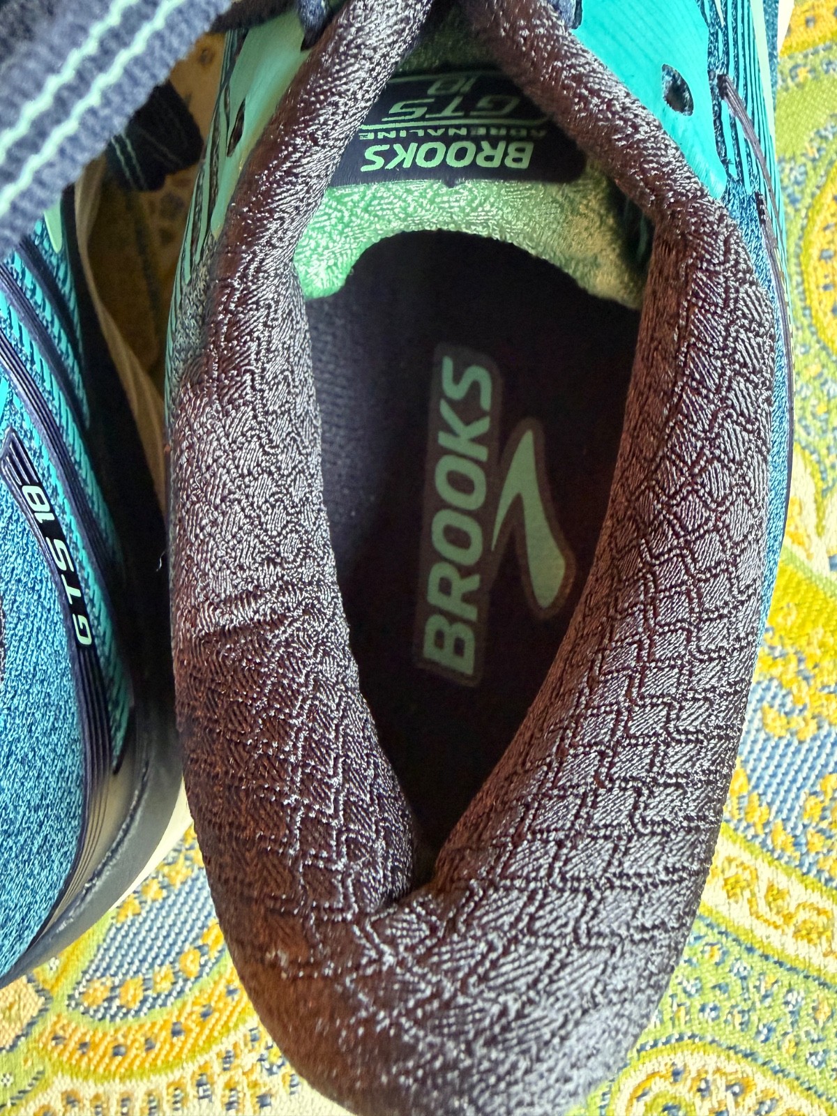 NEW BROOKS ADRENALINE GTS 18 *NAVY* TEAL * GREEN* RUNNING SHOES *WOMENS *SZ 9M*!