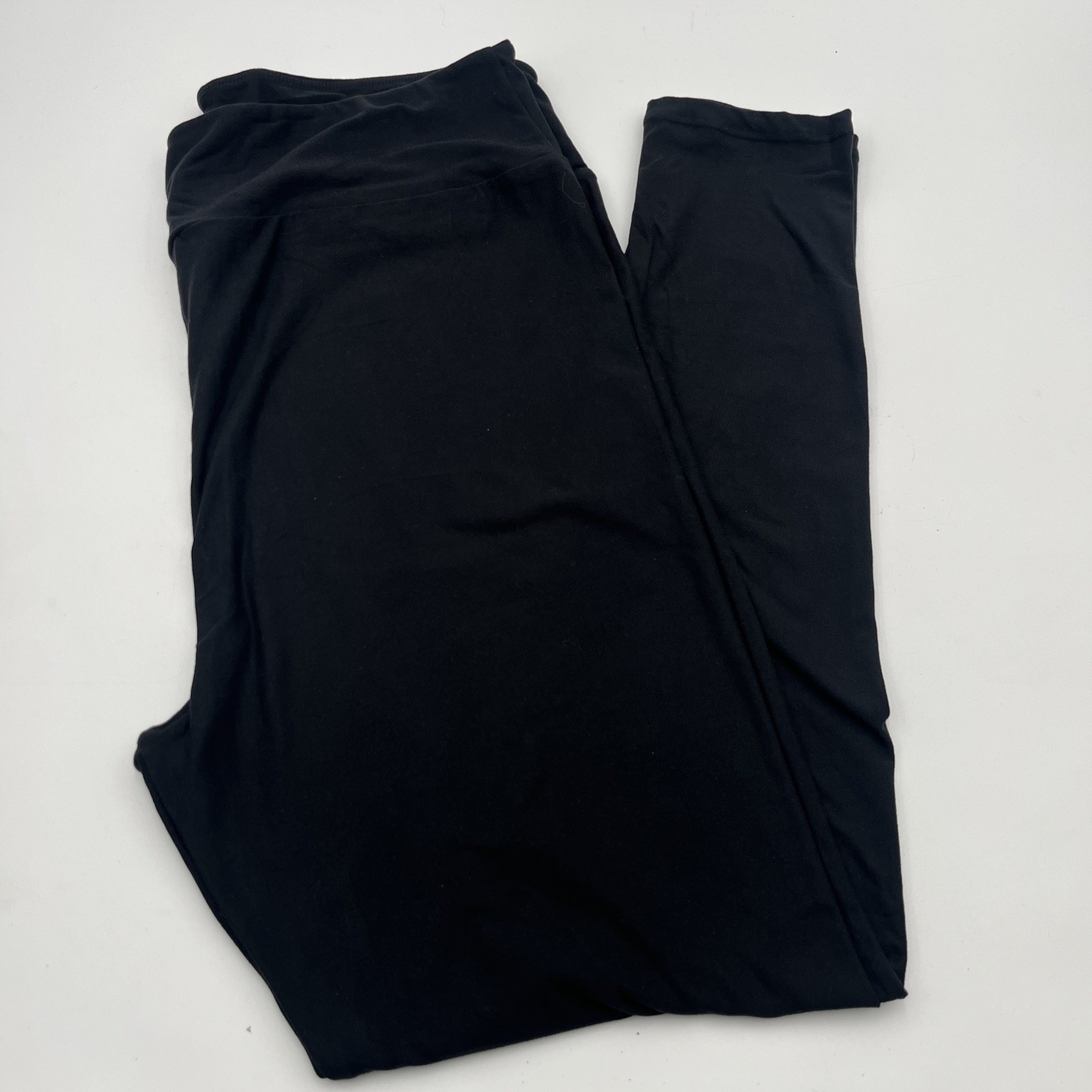 LuLaRoe BRAND NEW Leggings Solid BLACK Rare TC2 Tall And Curvy 2 Fits Sizes 18+