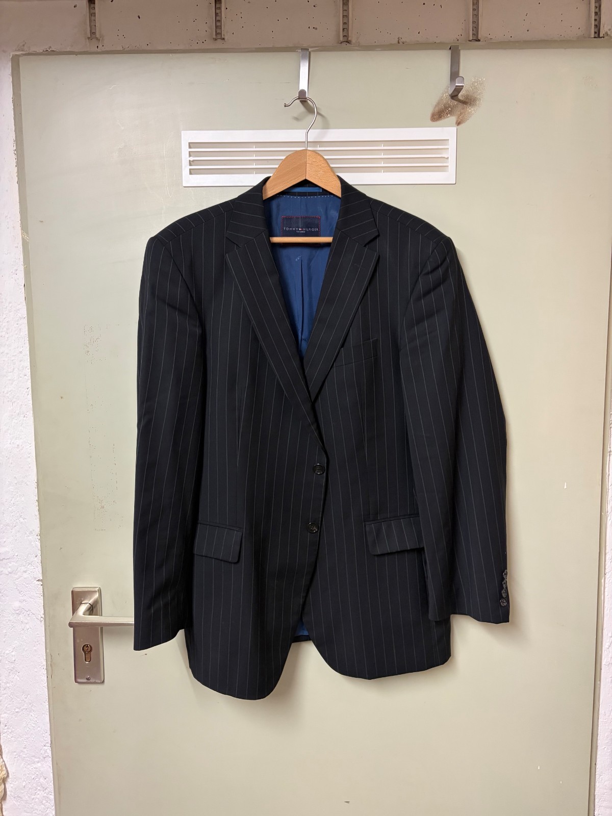 Tommy Hilfiger men’s suit business black with pinstripe, size 52