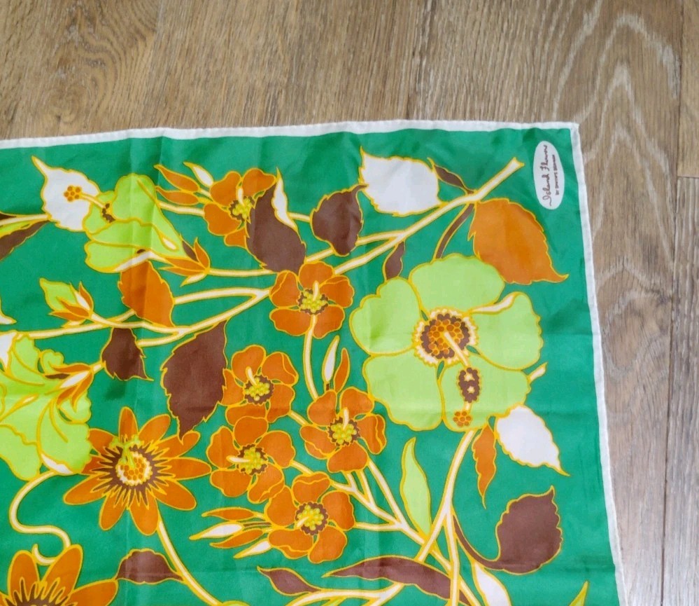 Vintage Smith’s Bermuda Scarf Island Flowers Green Coral 22 X 22 Signed