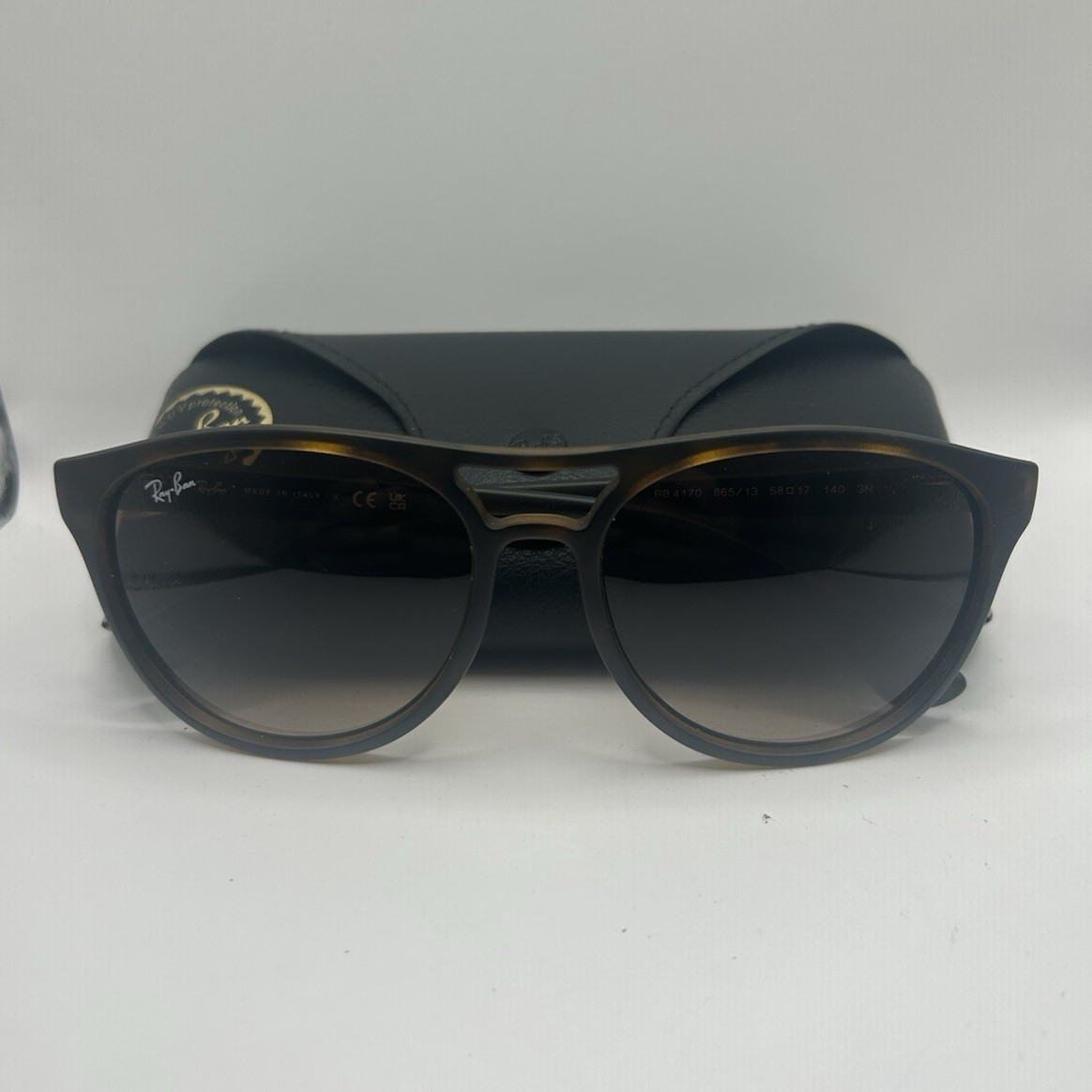 Ray-Ban RB4170 RB4170 865/13 Round Brown Frame Gray Gradient Lens 140mm