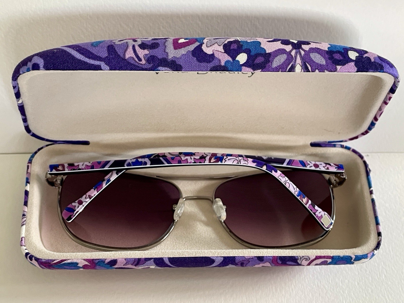 New Vera Bradley Letty Regal Rosette Gradient Purple Sunglasses With Case