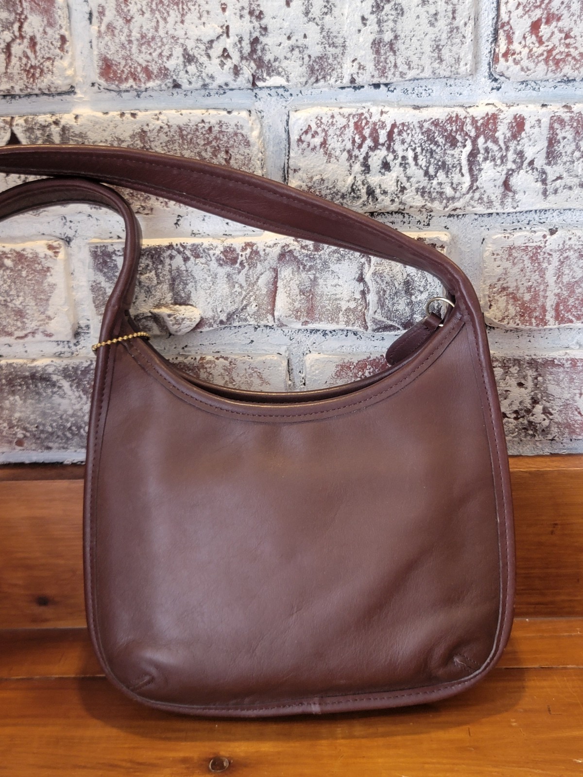 Vintage COACH Leather ERGO 9020 Mahogany Brown Mini Zip Hobo/Shoulder Bag USA