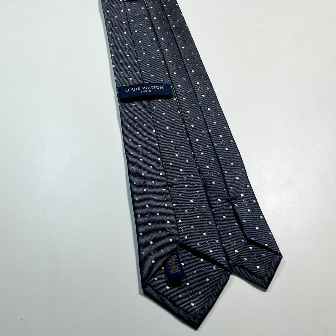 LOUIS VUITTON Monogram Dot Narrow Tie Charcoal Gray Silk 2.8 in
