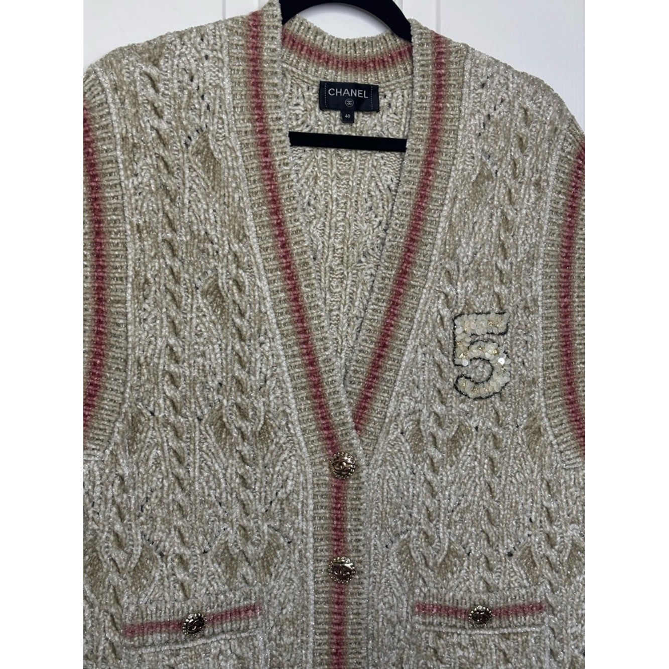 CHANEL 22FW Beige Cable Knit Vest with Pink Accent size French 40