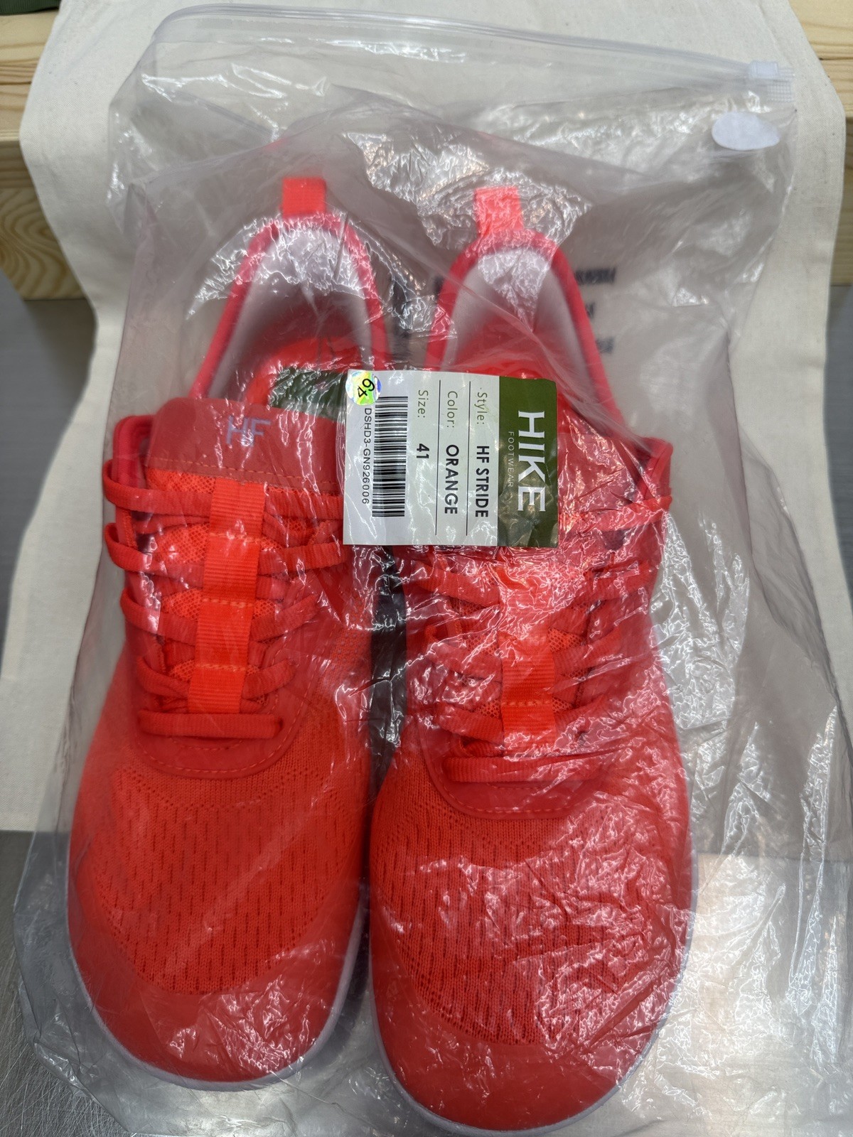 NWT Hike Footwear Stride Orange Barefoot Unisex EU41 W10-10.5 M8-8.5