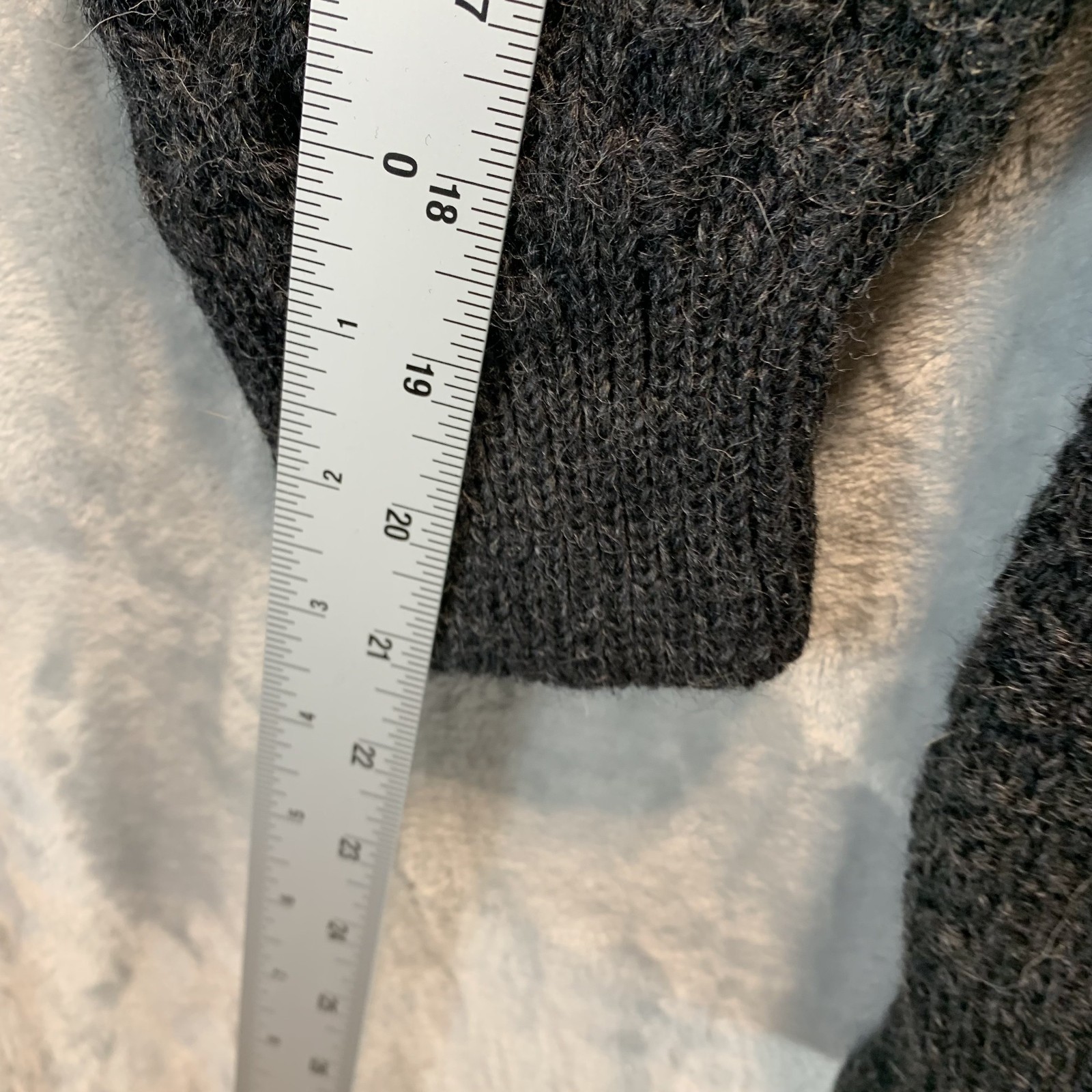 Aran Crafts Men’s Sweater Fisherman Cable Knit Gray XL 100% Wool Ireland Crew