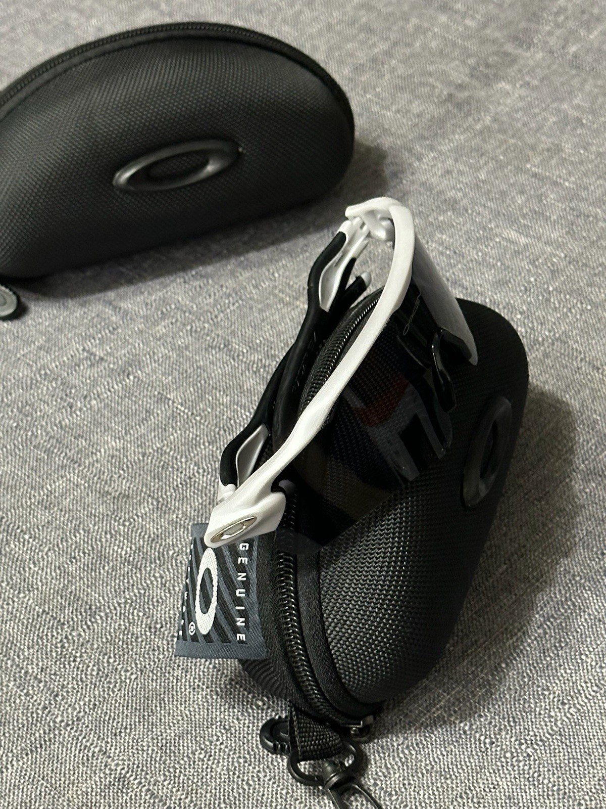 Oakley Radar EV Sunglasses – Stealth Black Lens